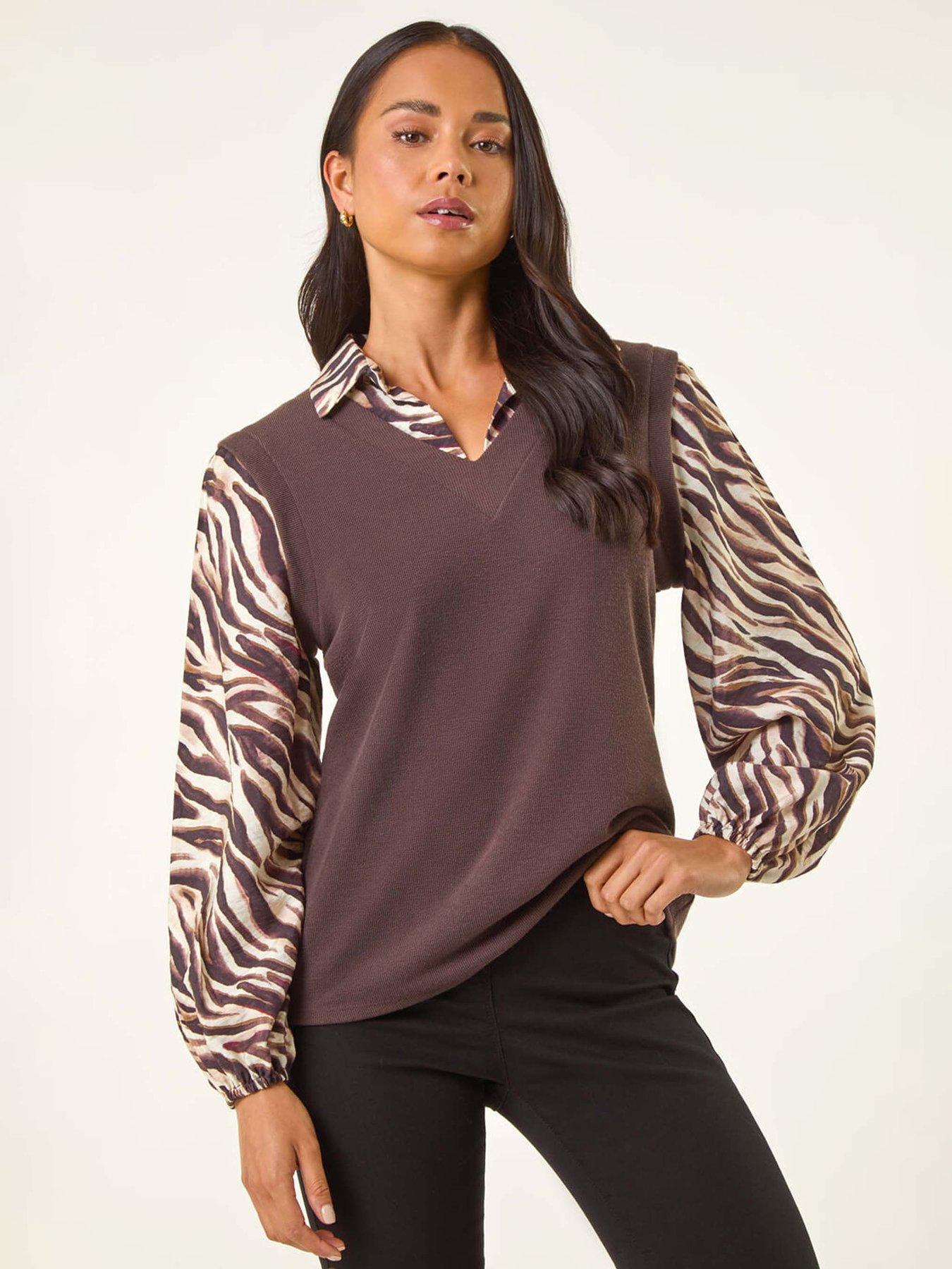 undefined Petite Constrast V-neck Top - Brown