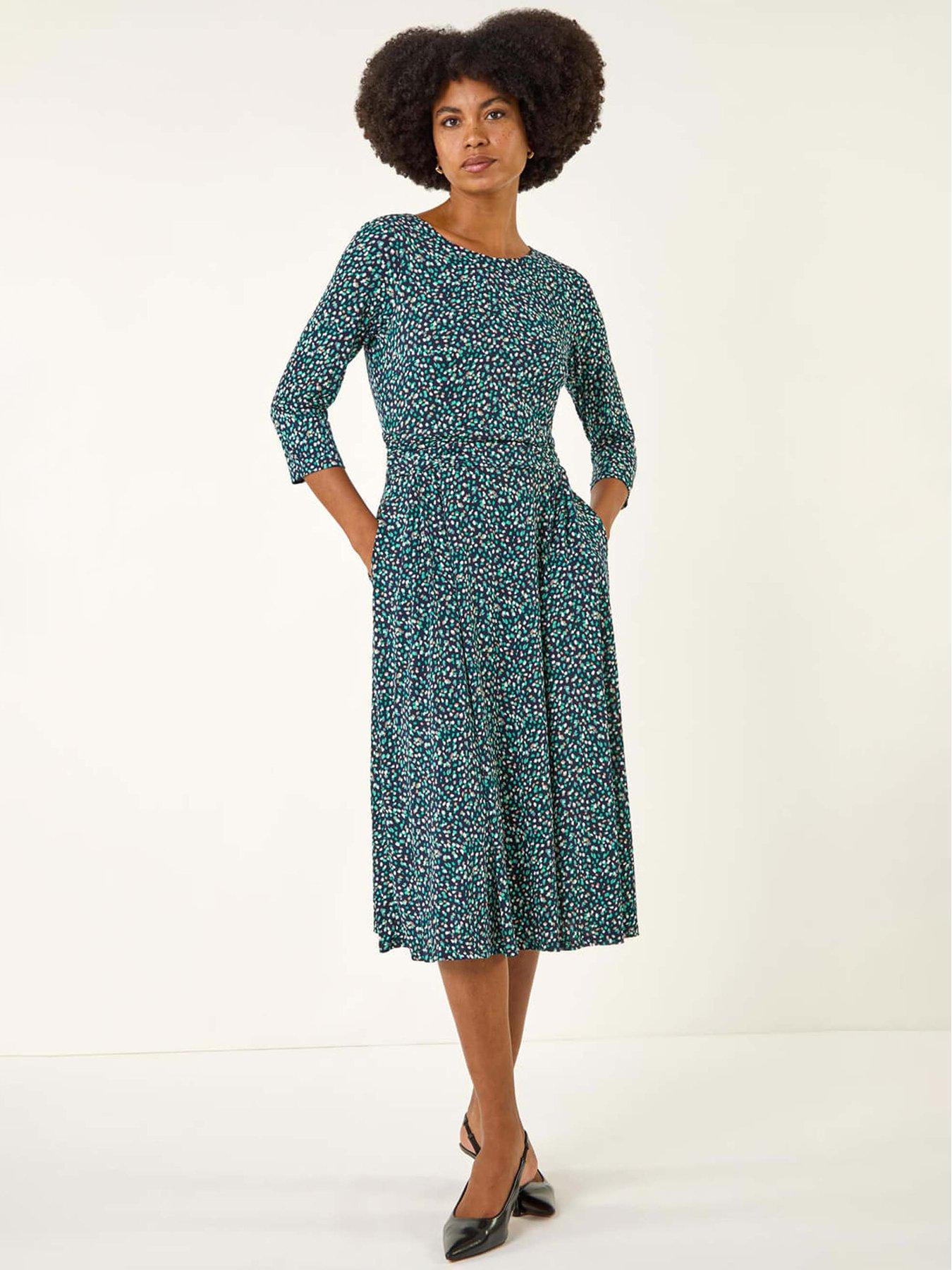 undefined Abstract Print Gathered Stretch Midi Dress - Green