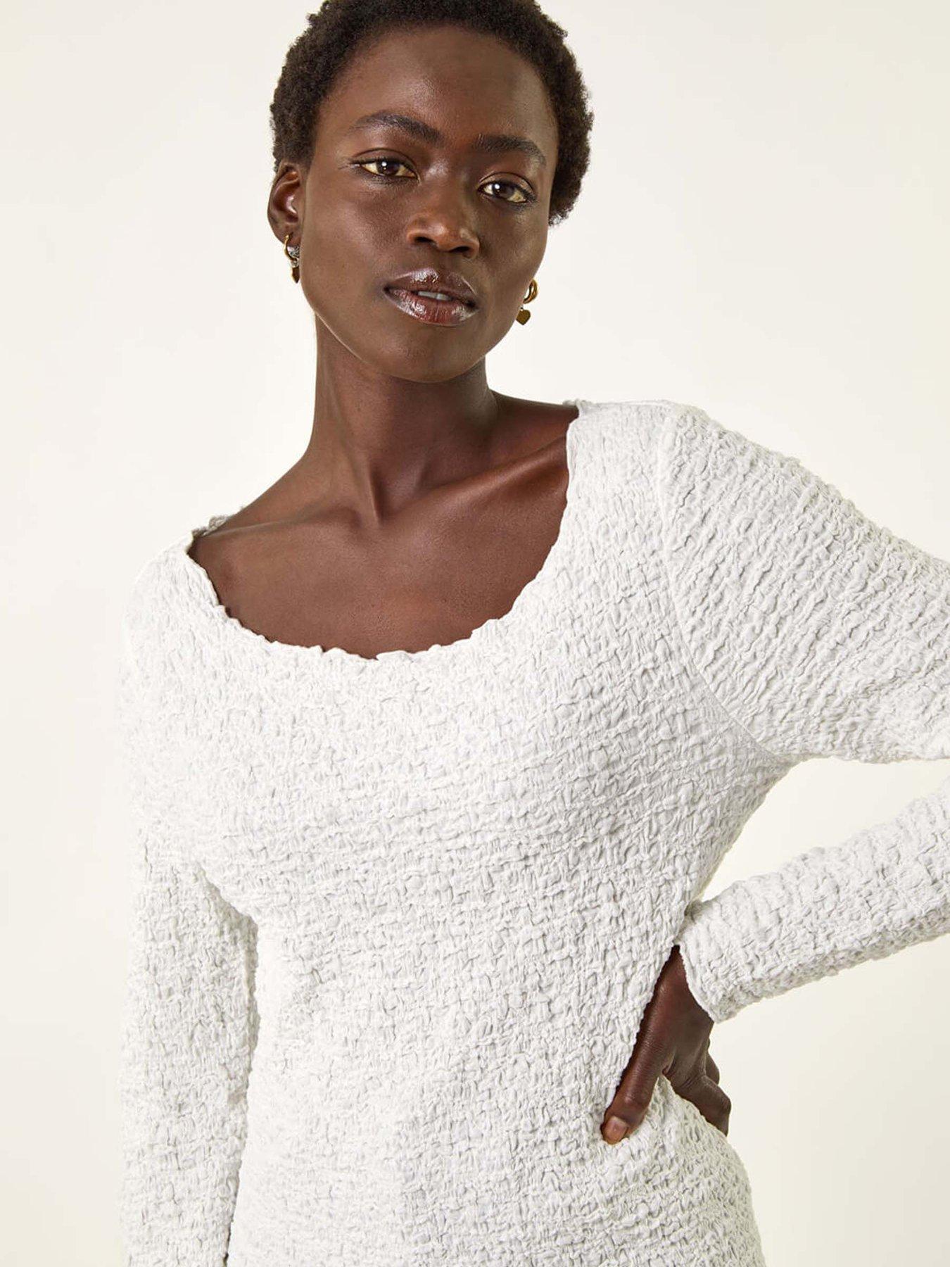 Image 4 of 5 of Roman Textured Bubble Crepe Lettuce Edge Top - White