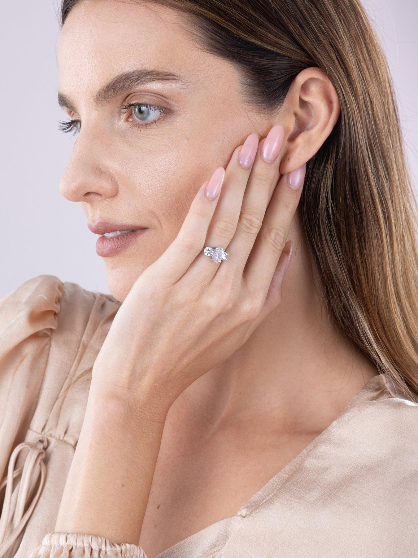 Image 4 of 5 of Love DIAMOND 2.50ct Mixed Shape Trilogy Diamond Ring (Oval &amp; Round Cuts) Lab Grown