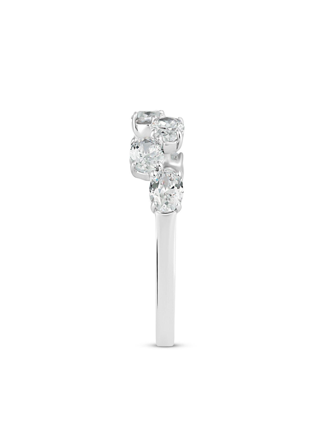 Image 3 of 5 of Love DIAMOND Hip Hop Oval Ring - One Colour