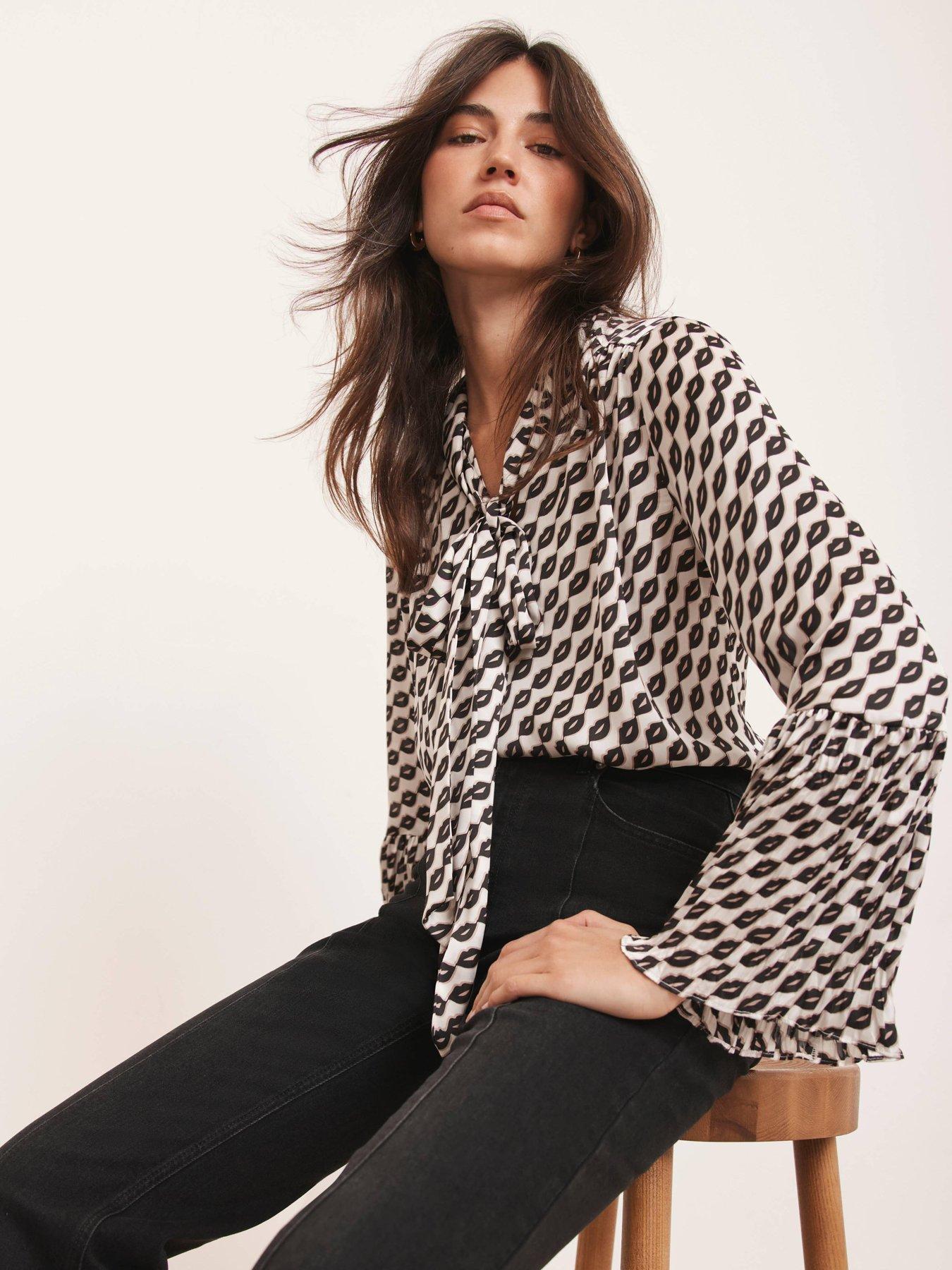 Mint Velvet Tie Neck Blouse - Lips Print / Black