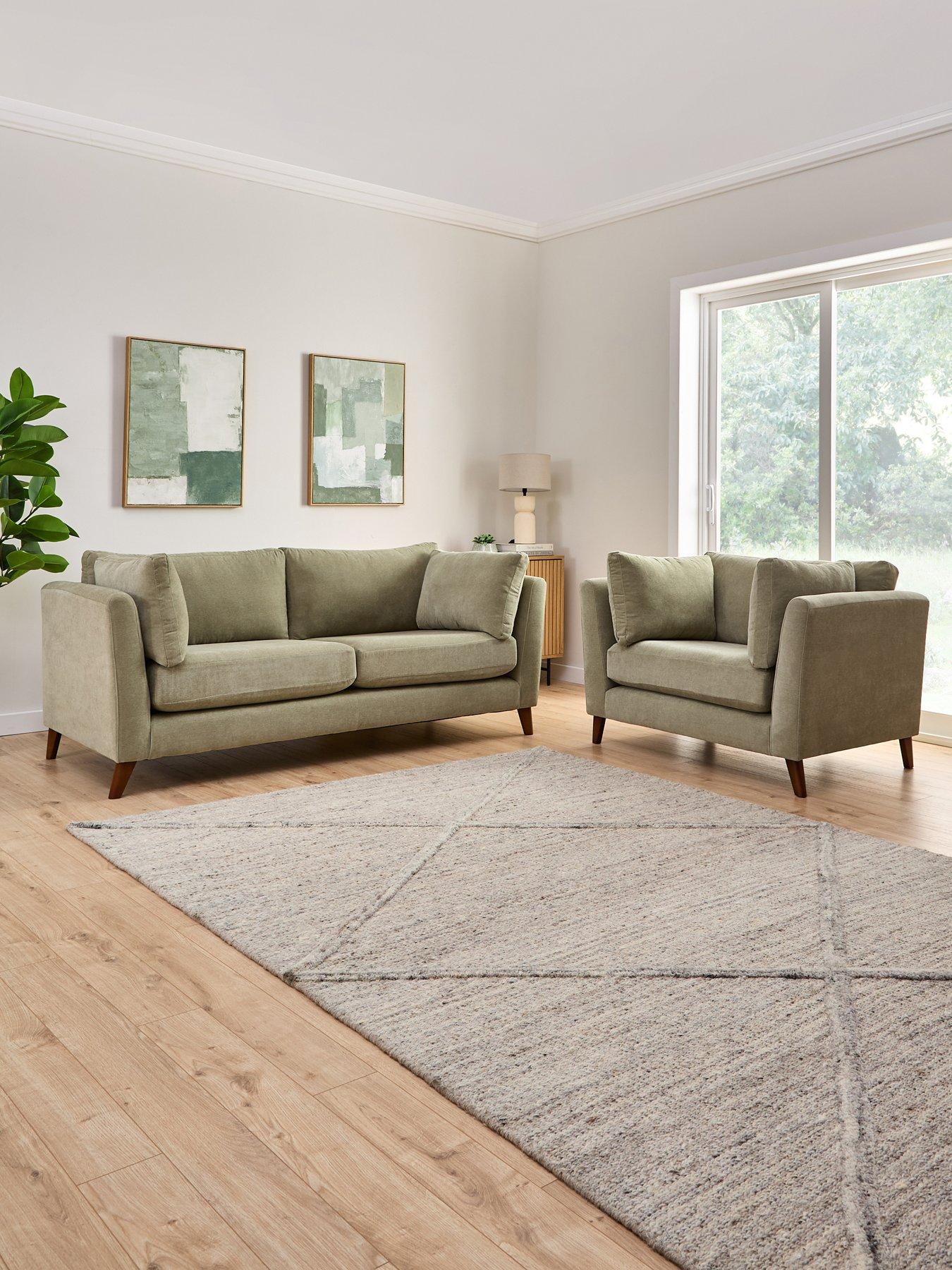 front image of the-very-collection-moda-3-snuggle-chair