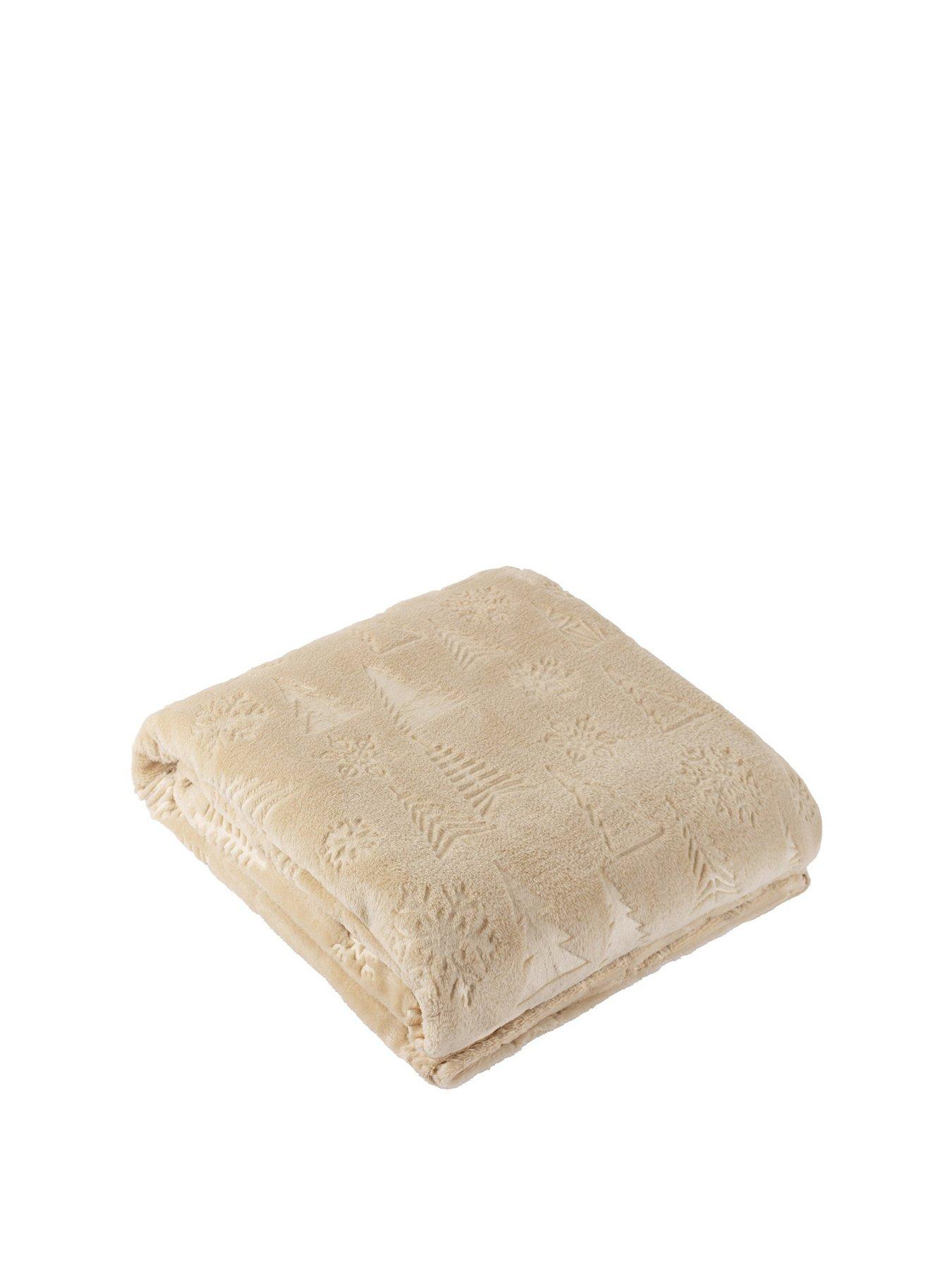 Image 2 of 5 of Furn Festive Time 140x180 Throw Natural