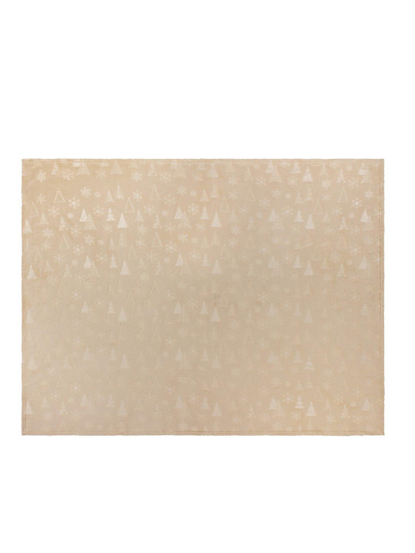 Image 3 of 5 of Furn Festive Time 140x180 Throw Natural