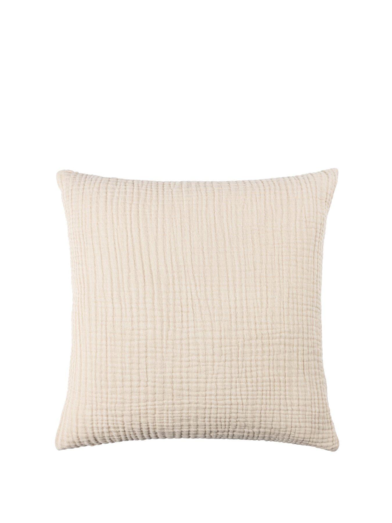 stillFront image of yard-lark-45x45-polyester-cushion