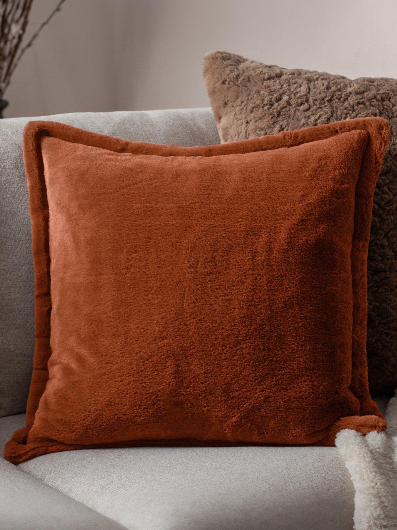 furn-kallu-45x45-polyester-cushion
