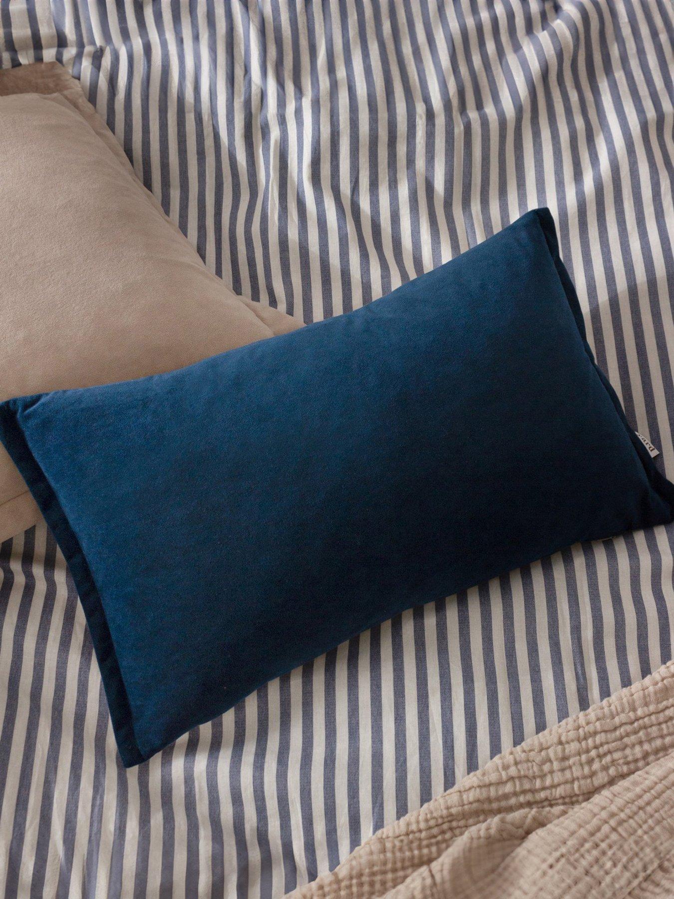 undefined Merton Polyester Cushion
