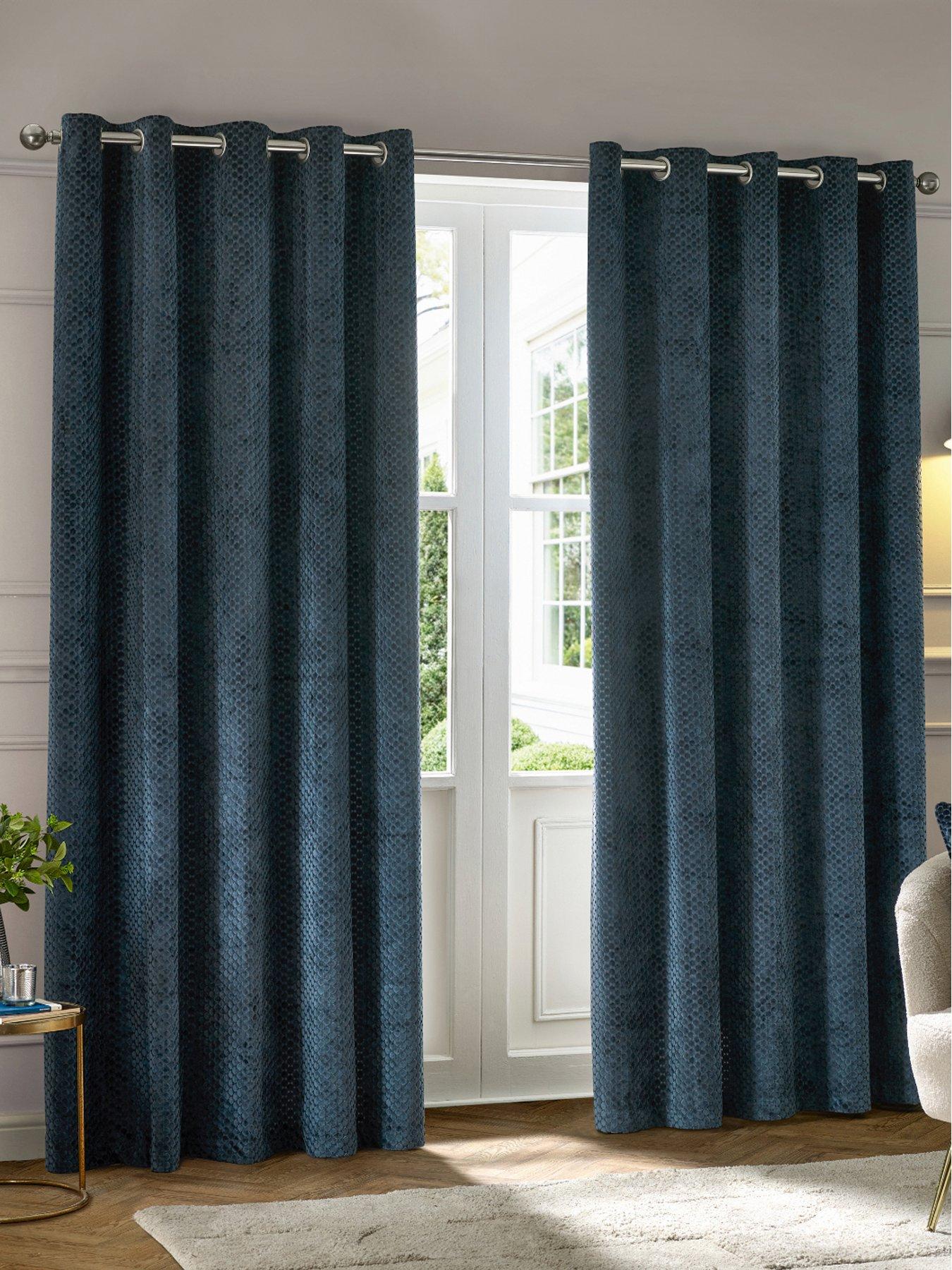 Paoletti Neptune 117x183 Eyelet Curtains