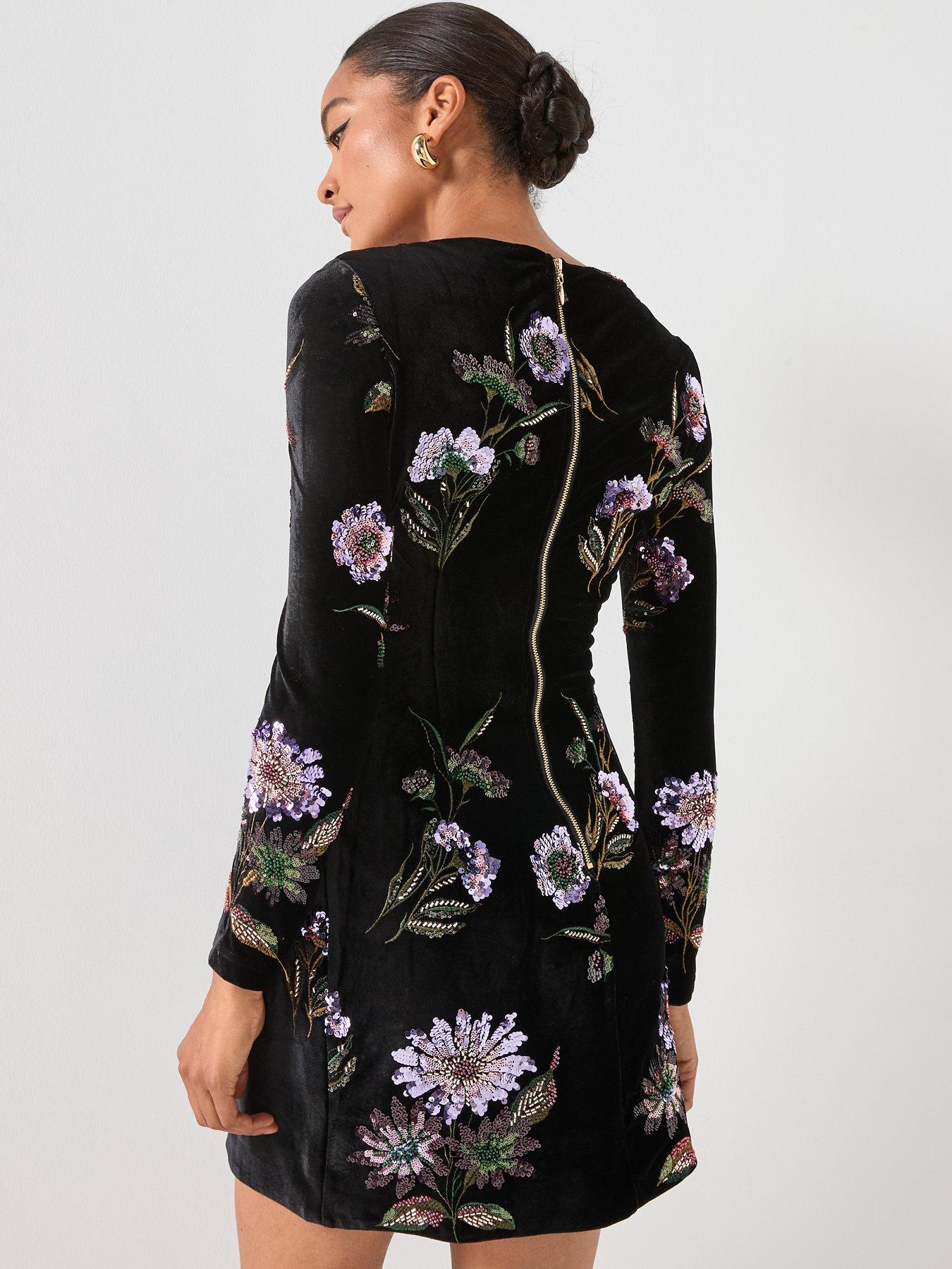  image of elliatt-clio-long-sleeve-mini-dress-black