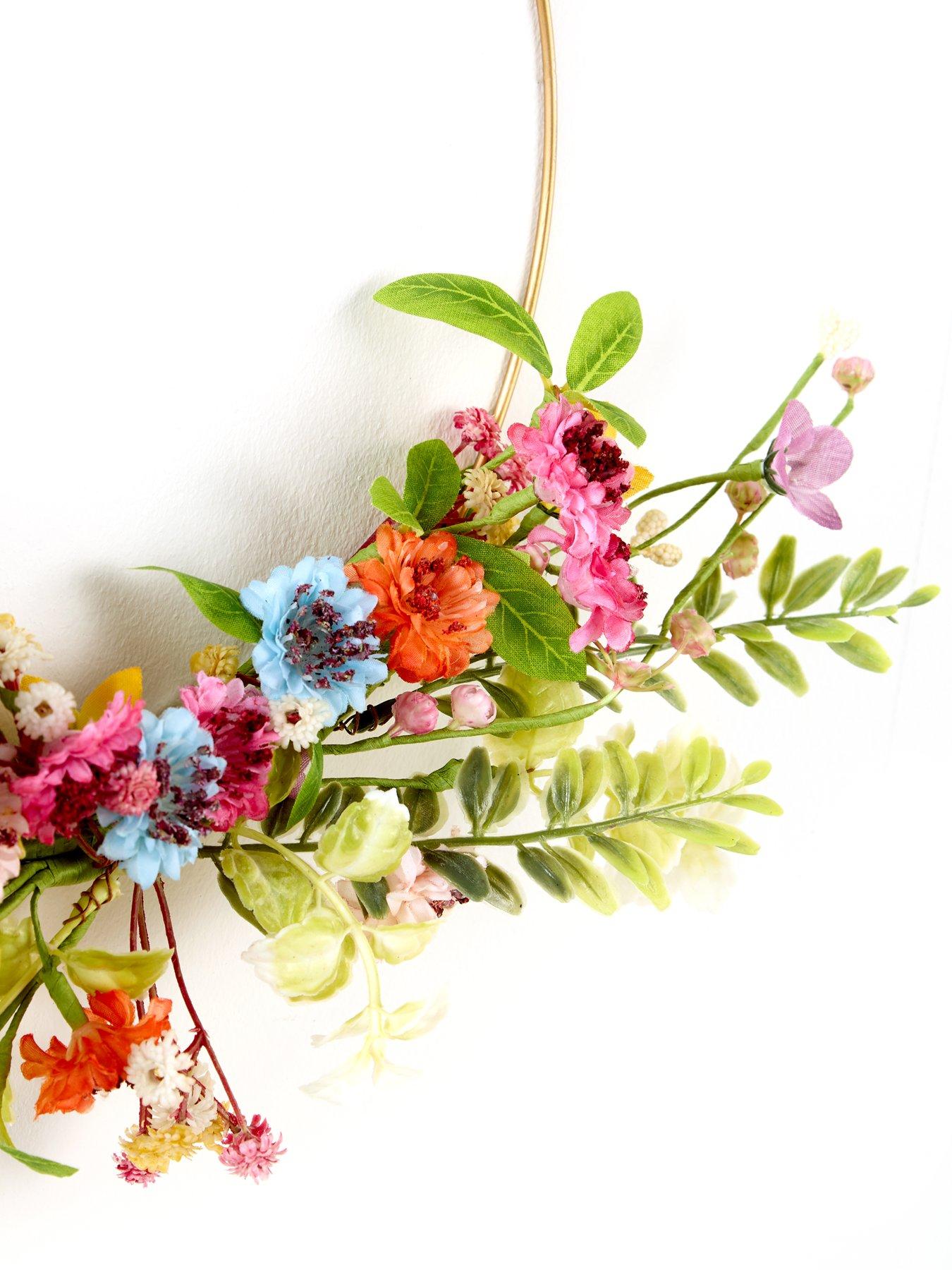 Image 4 of 6 of The Very Collection Meadow Flowers Wreath&nbsp;- 30cm