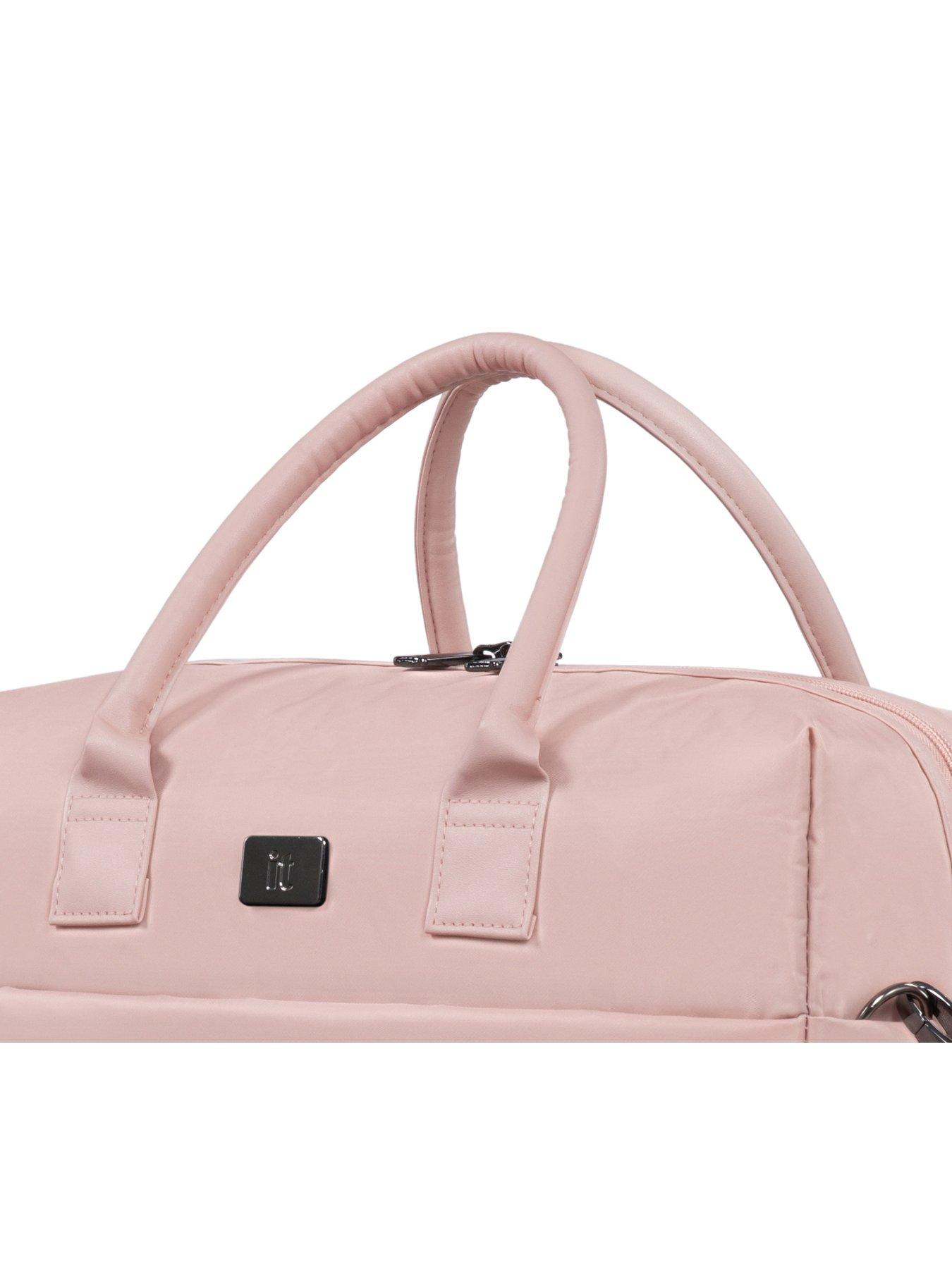 Image 5 of 7 of it Luggage Outpaced Cameo Rose Holdall