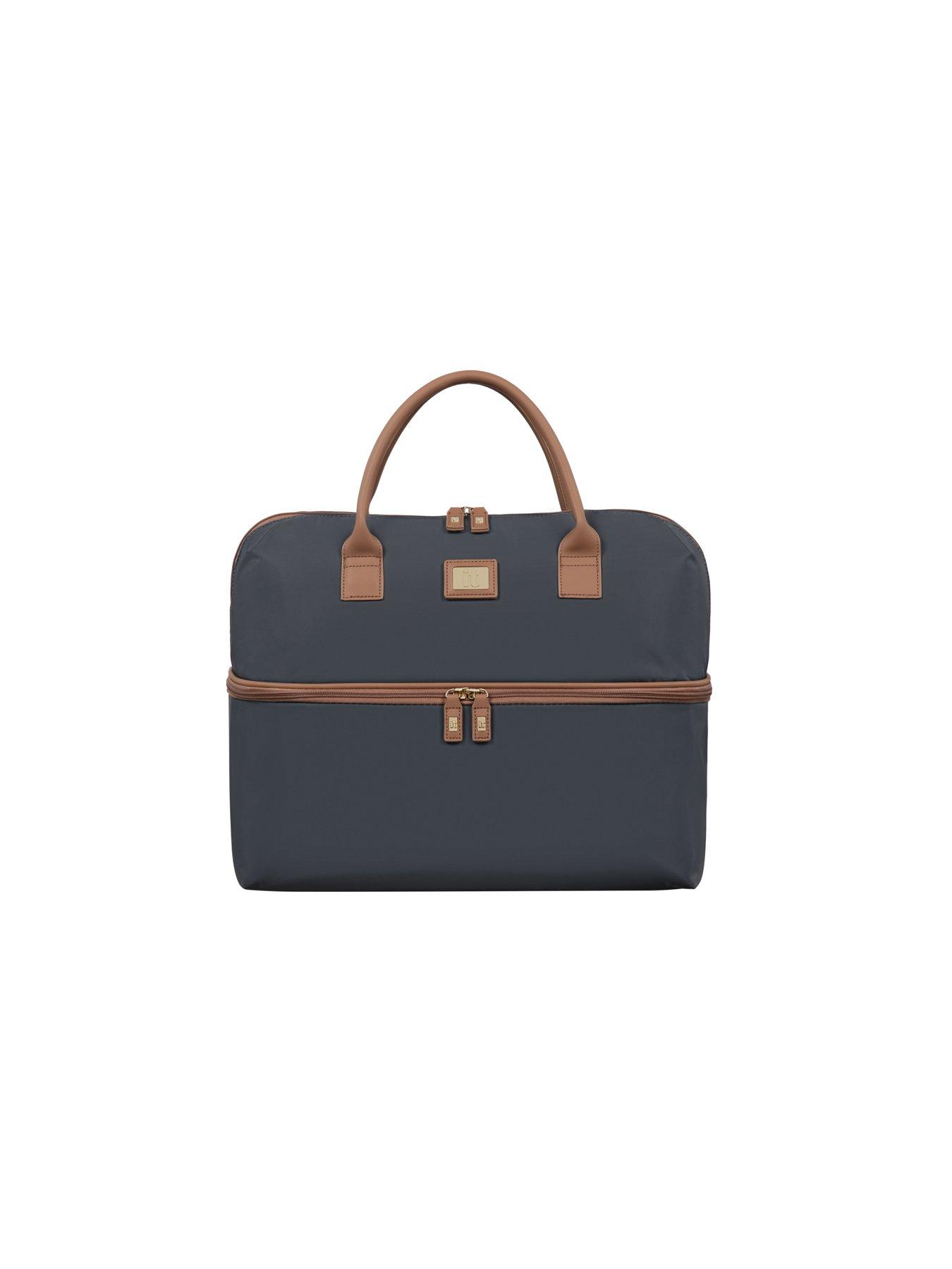 Image 2 of 7 of it Luggage Alluring Charcoal Holdall
