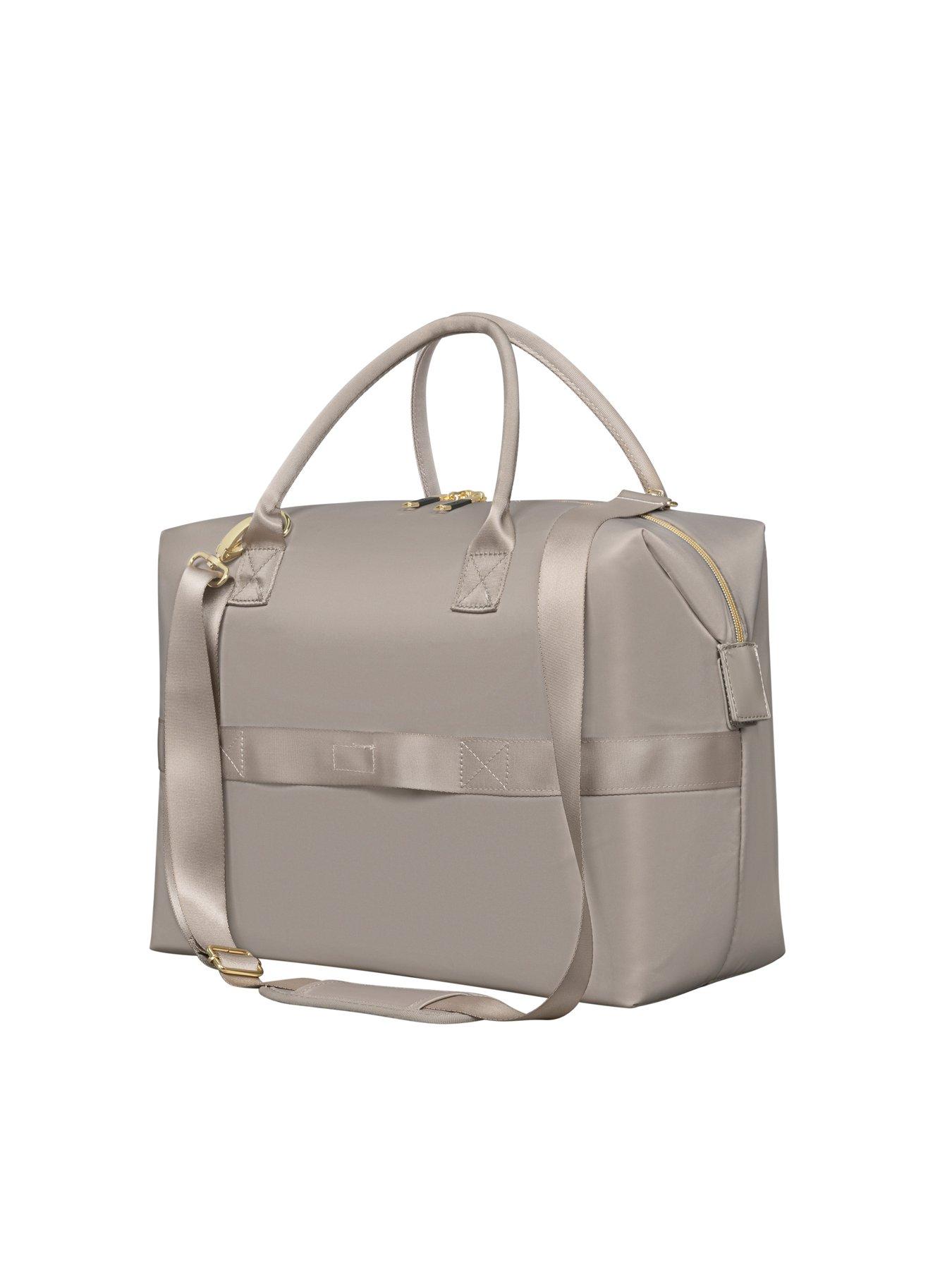 Image 5 of 7 of it Luggage Charmer Simply Taupe Holdall