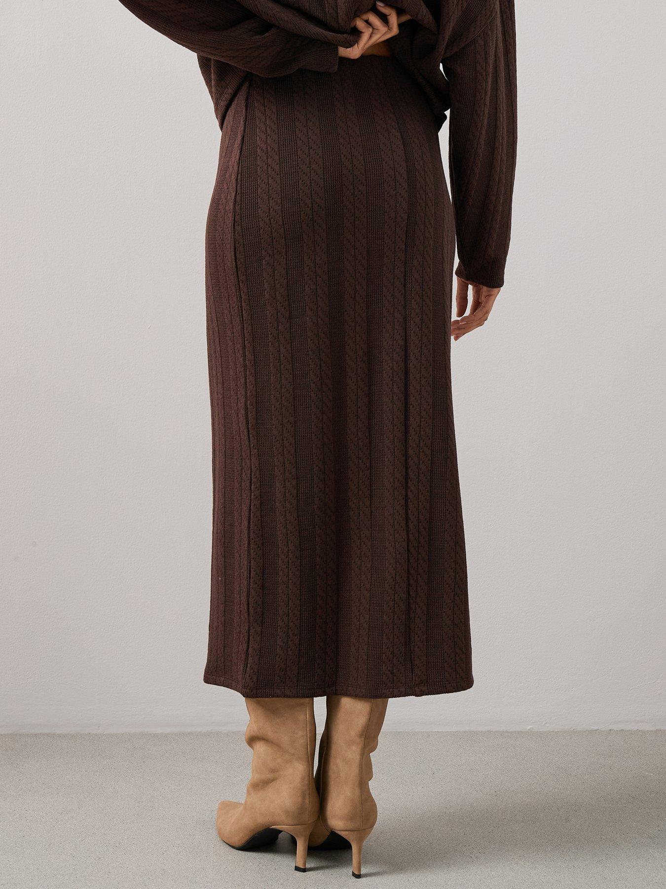 stillFront image of the-very-collection-cable-textured-midaxi-skirt-co-ord-brown