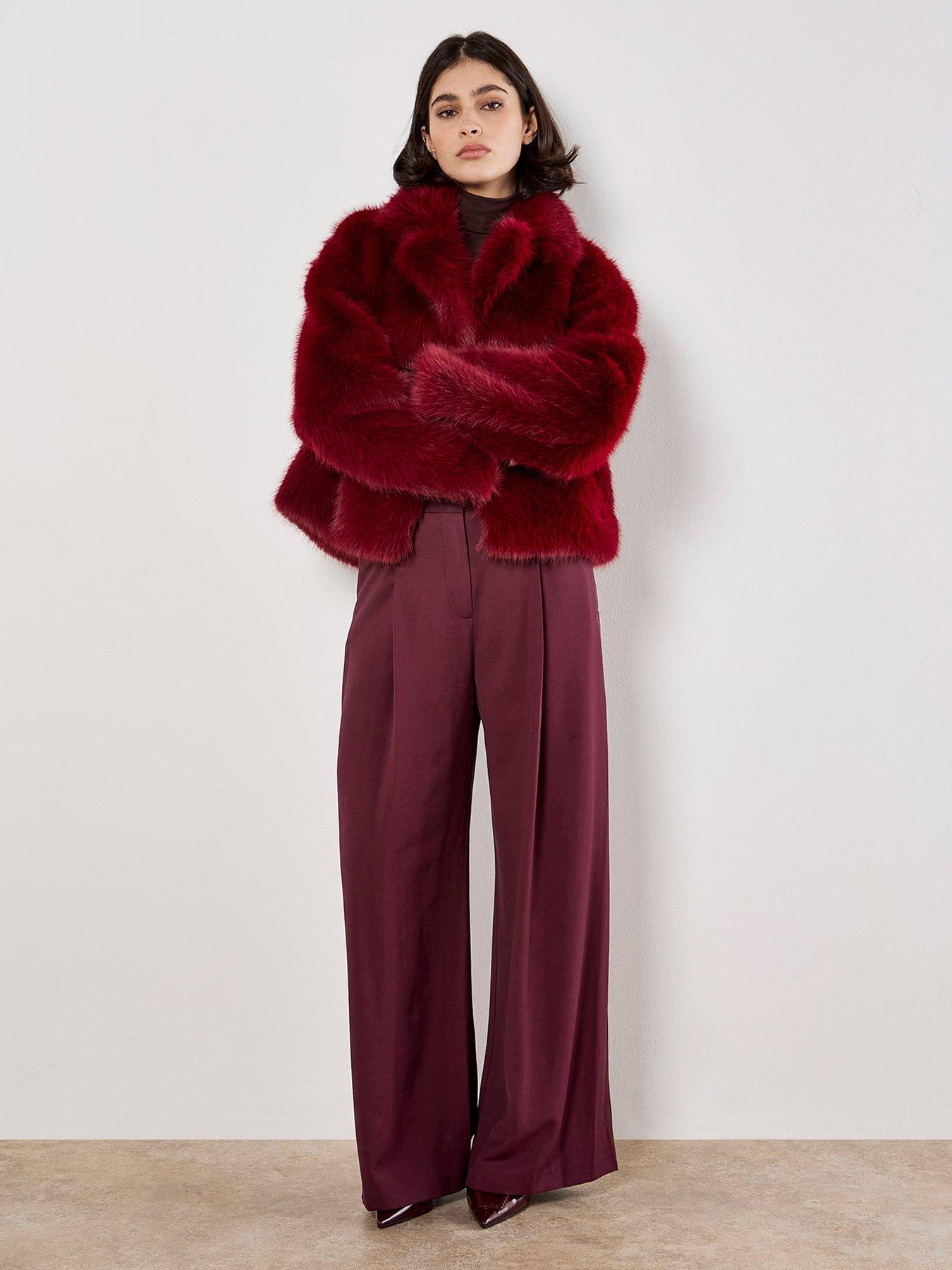Image 3 of 6 of Apricot Faux Fur Collar Short Coat - Cream