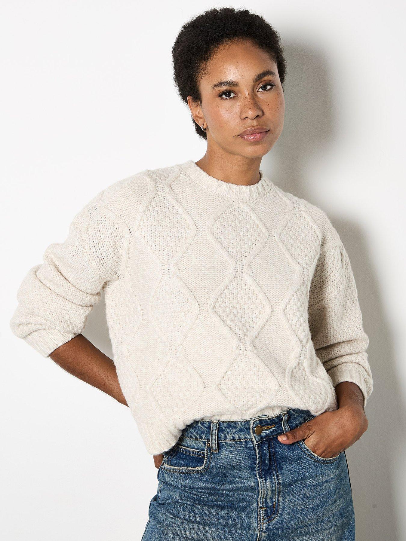 front image of apricot-cable-front-chunky-crop-jumper-grey