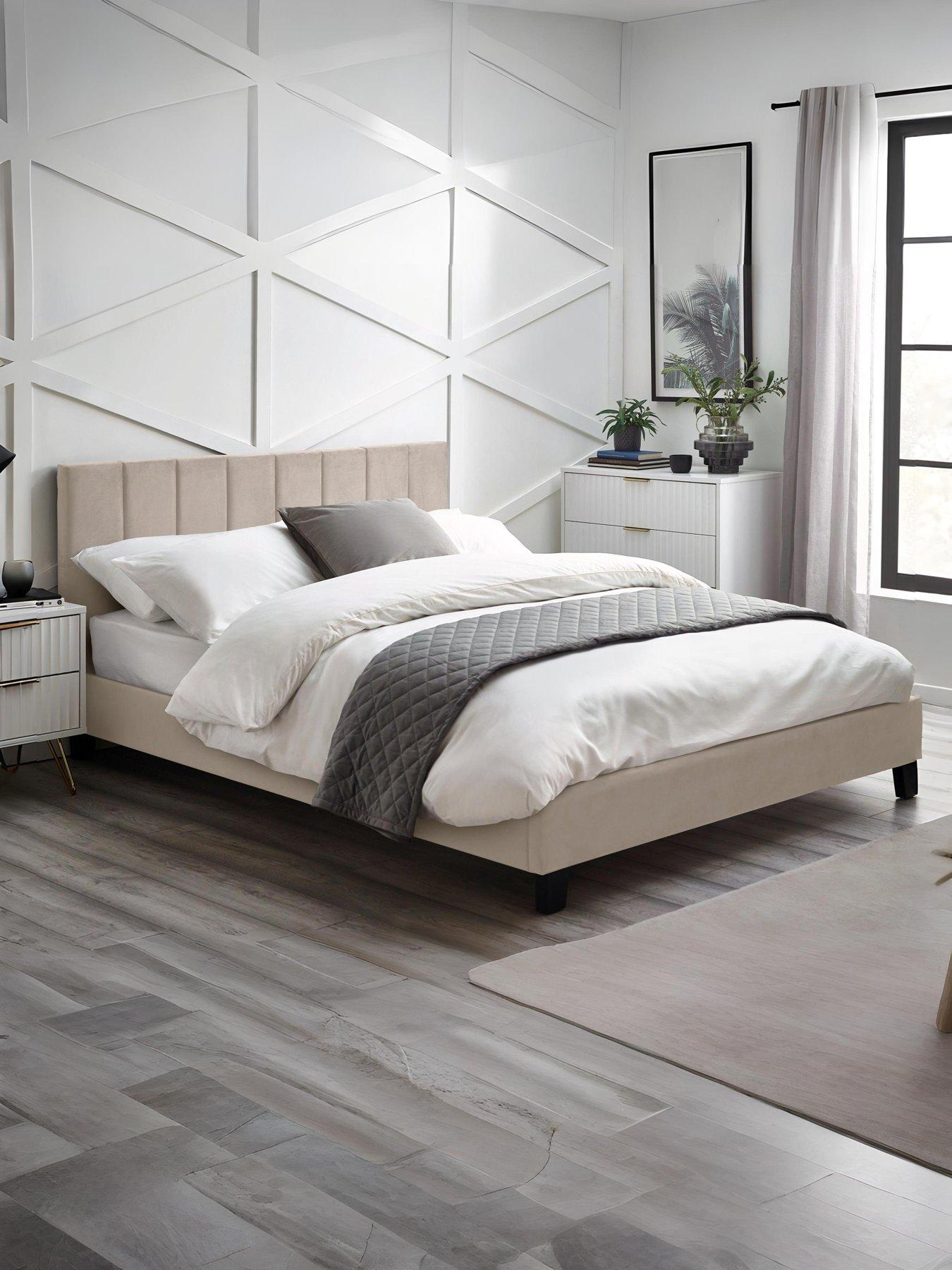 undefined Rosa Velvet Bedframe