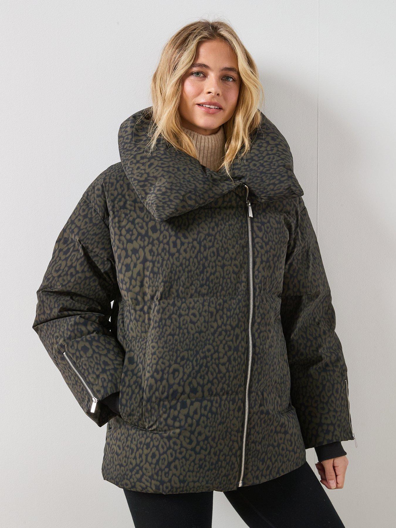 Image 1 of 6 of Sweaty Betty Nimbus Cloudweight Water Resistant Short Puffer Coat - Green