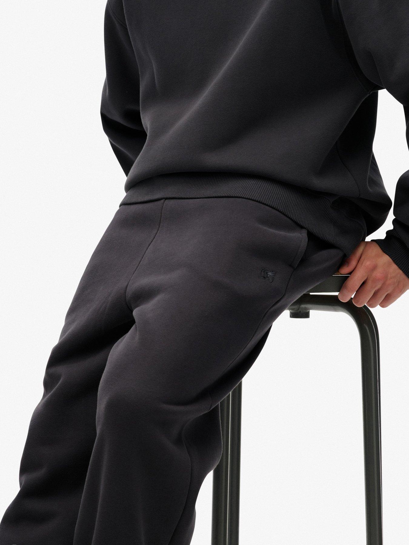 Image 5 of 7 of Superdry Oversized Jogger - Black