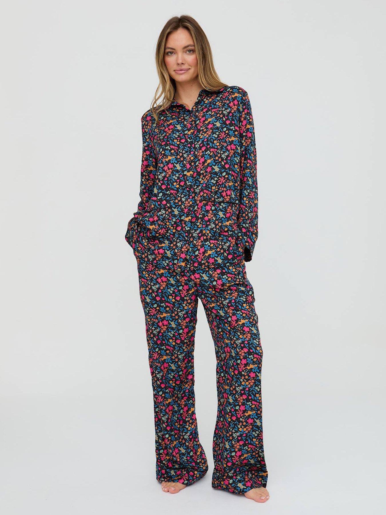  image of lily-lionel-evie-multi-floral-printed-pjyama-set-black