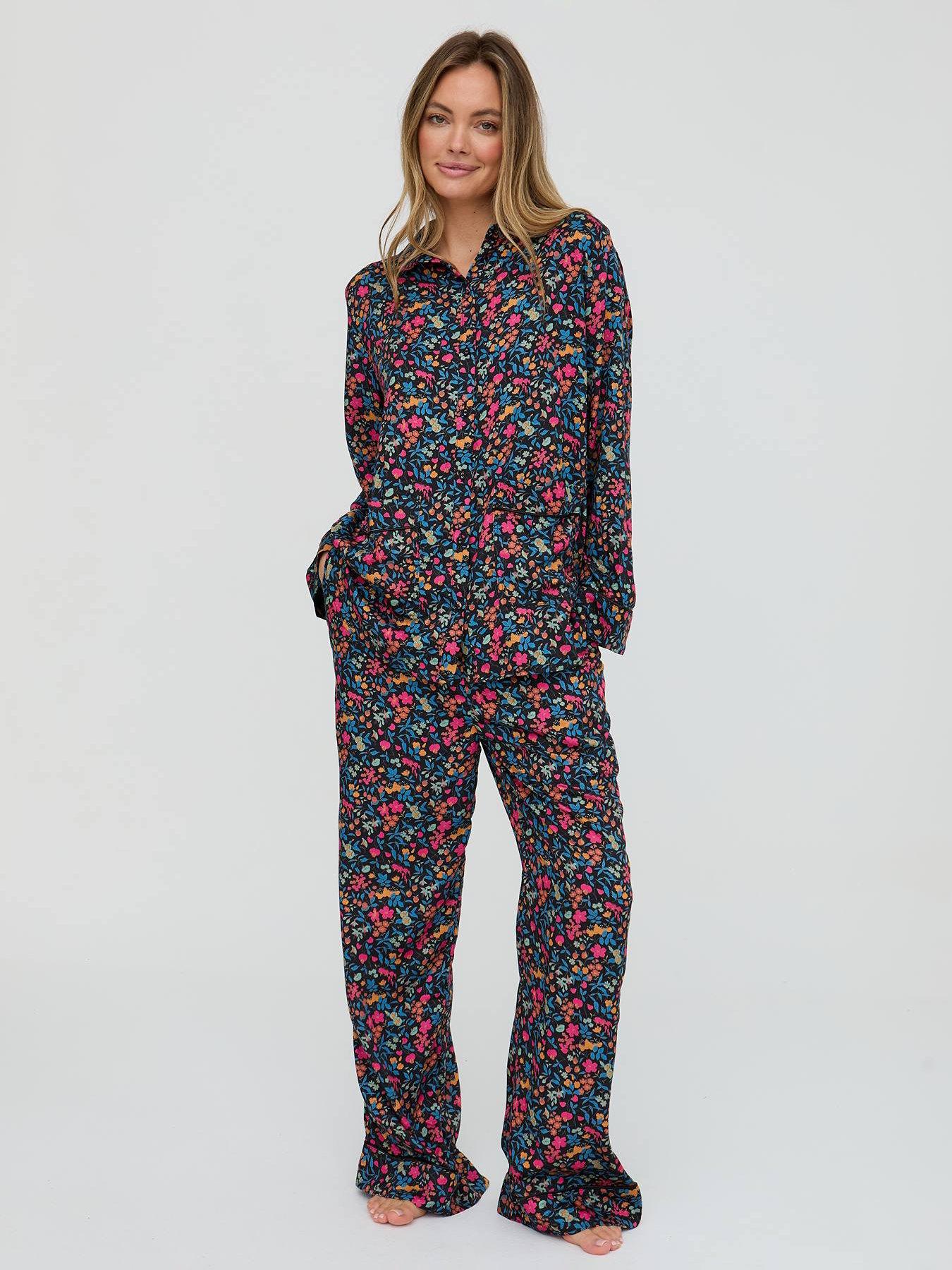  image of lily-lionel-evie-multi-floral-printed-pjyama-set-black