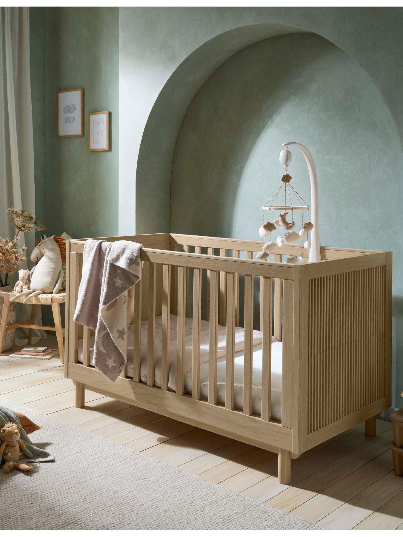 Image 3 of 7 of Mamas & Papas Oska Narrow Set (Cotbed, Narrow Dresser)  - Natural Oak
