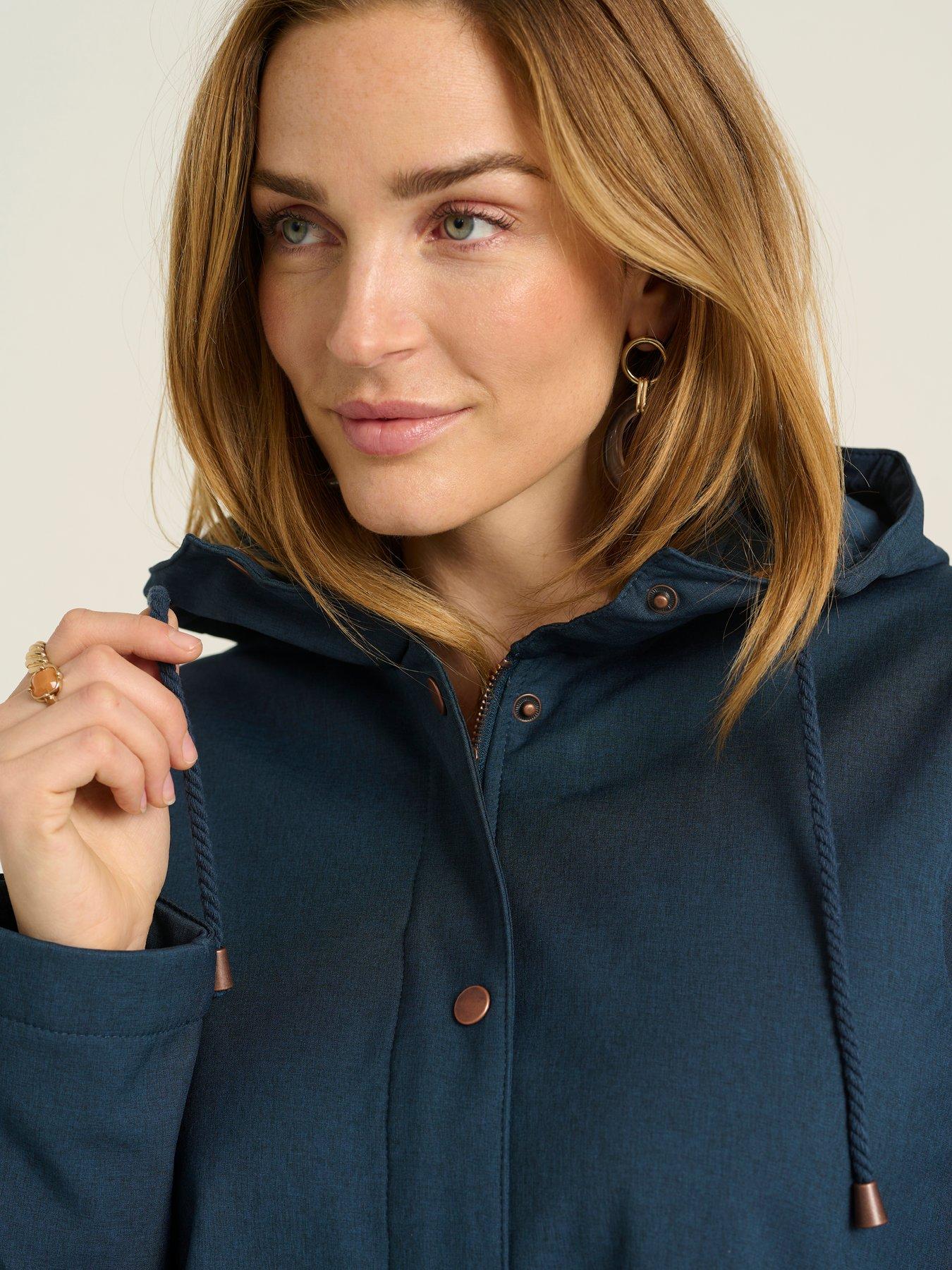 Image 4 of 5 of Cream Cralia Jacket - Blue