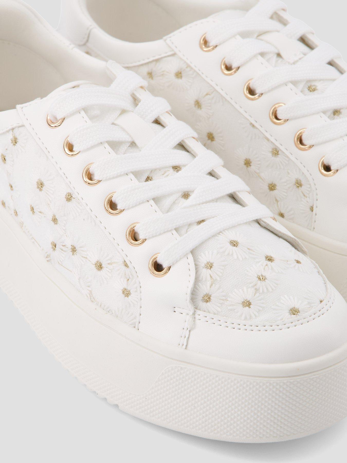Image 5 of 7 of The Very Collection Wide Fit Flatform Trainer With Daisy - White