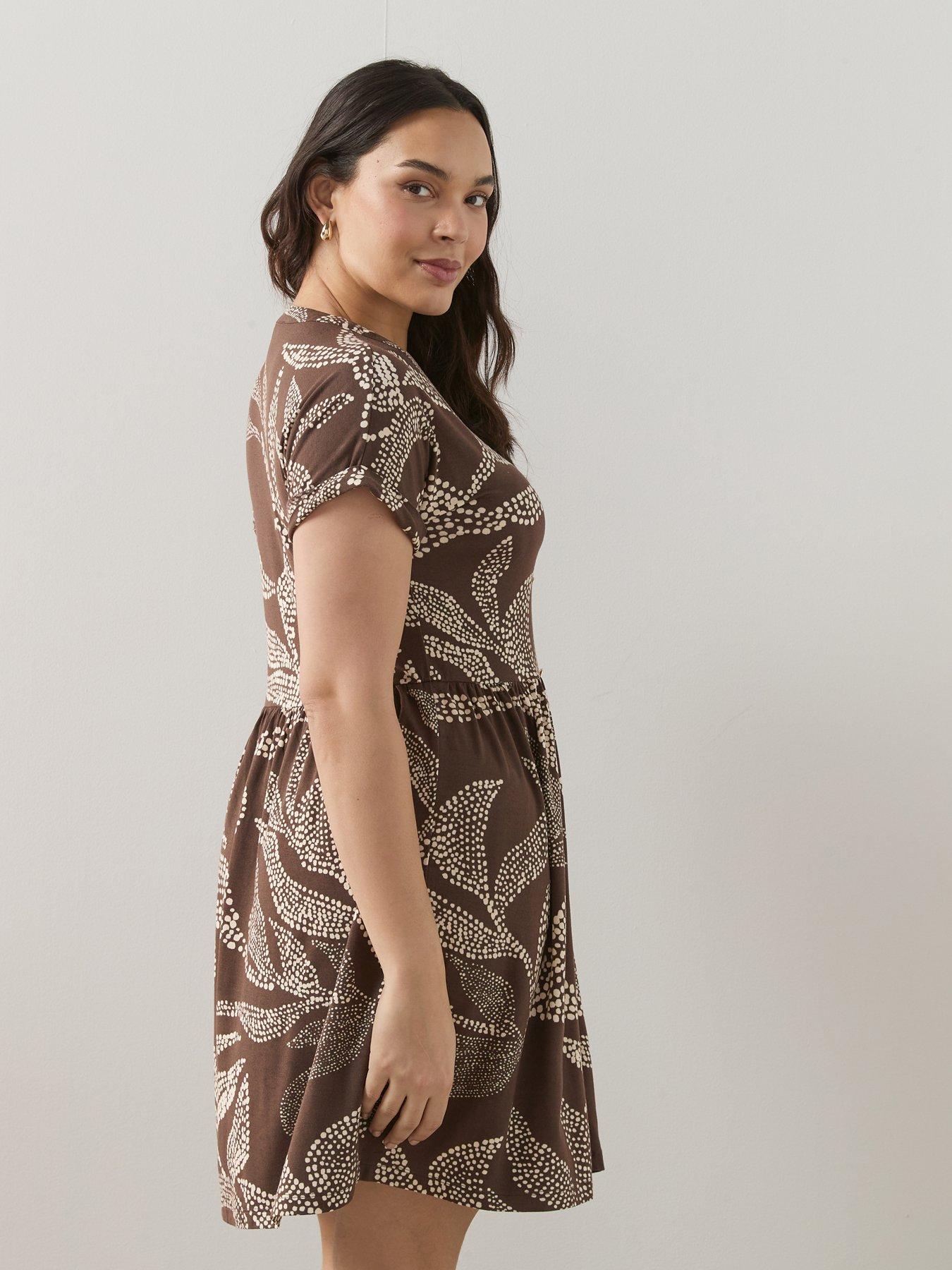 Image 5 of 6 of The Very Collection Curve Button Through Printed Stretch Mini Dress - Print