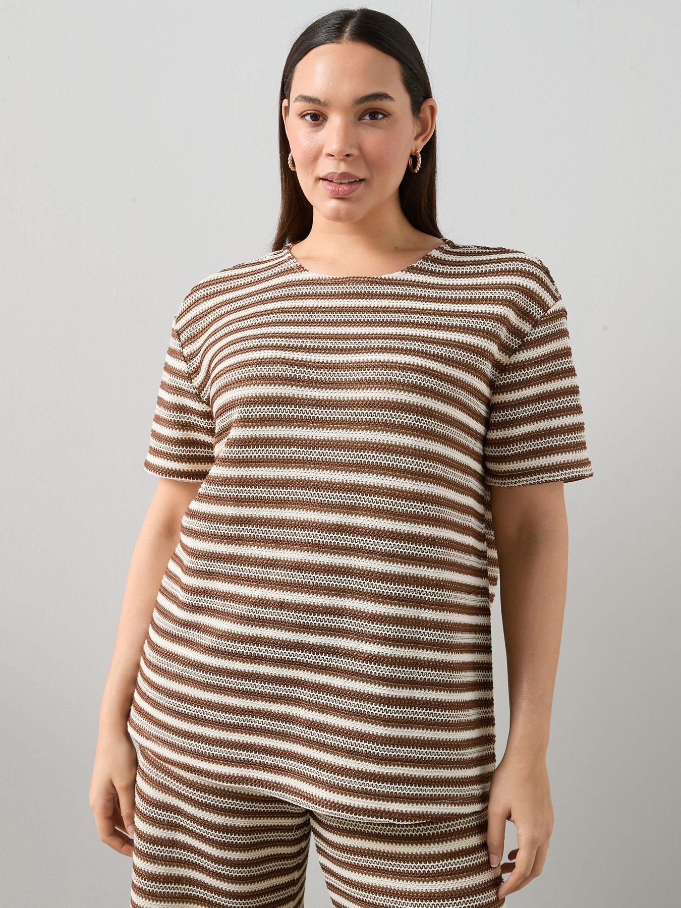 the-very-collection-curve-stripe-crochet-t-shirt-co-ord