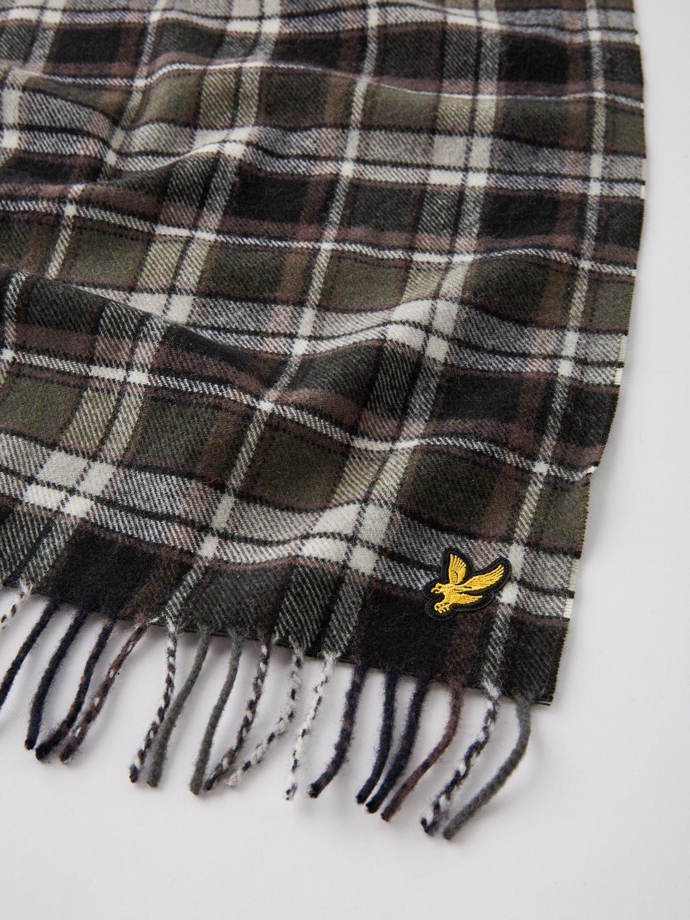  image of lyle-scott-lambswool-blend-scarf-and-beanie-set-black