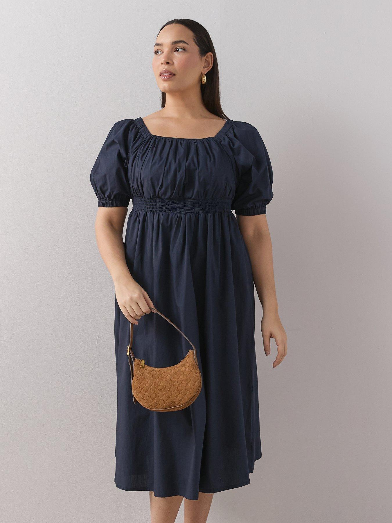 Image 3 of 6 of The Very Collection Curve Shirred Waist Short Sleeve Midi Dress