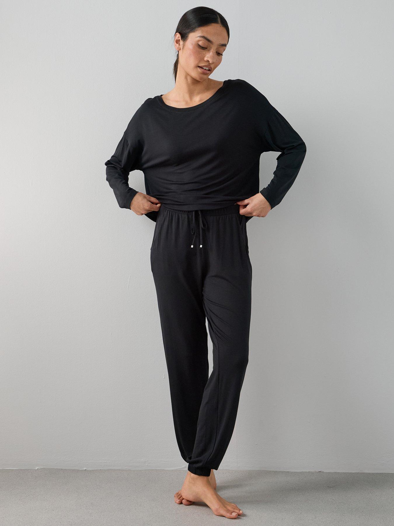 Image 6 of 7 of The Very Collection Womens Off-The-Shoulder Slouchy Pyjama Set - Black