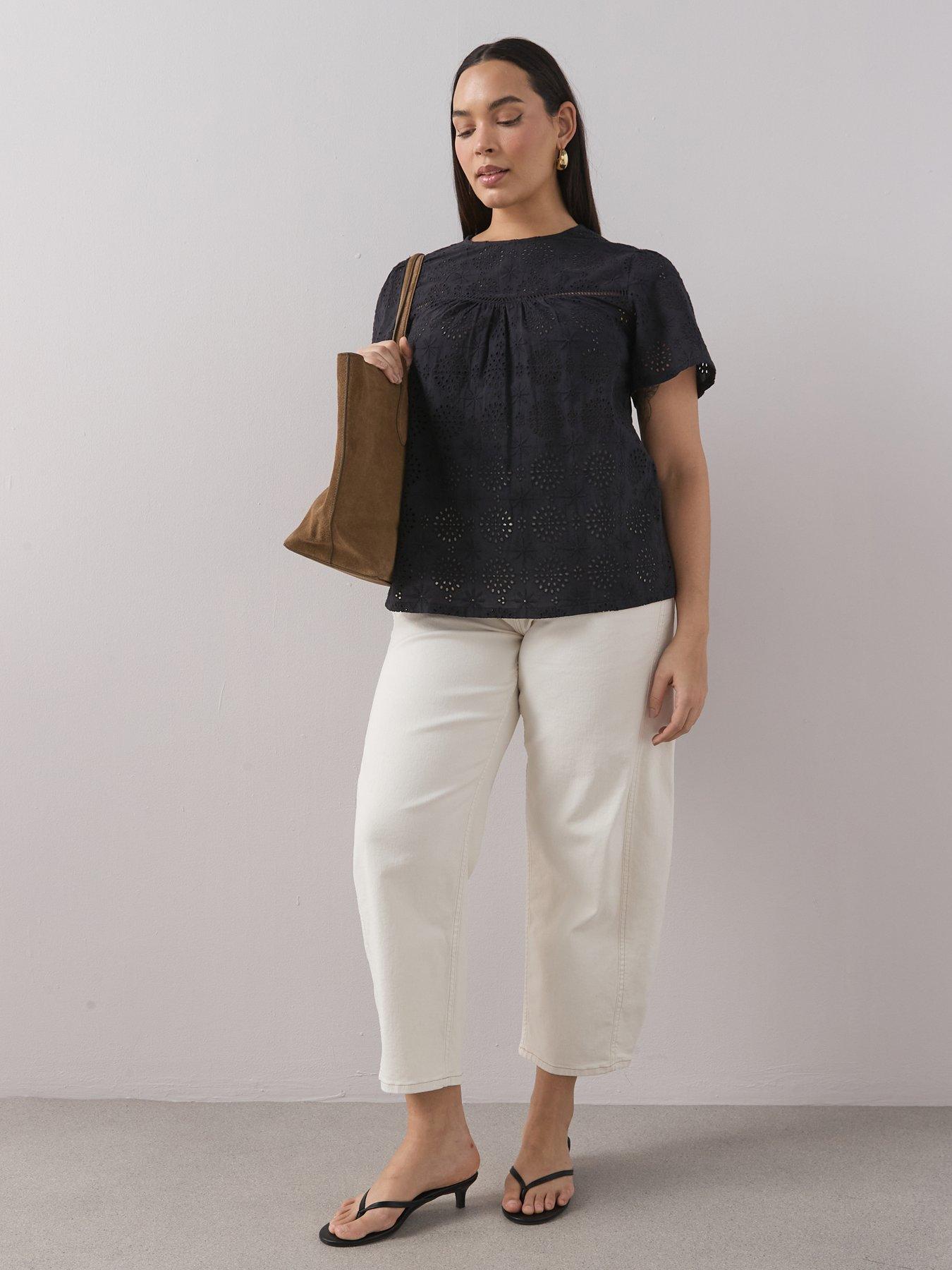 The Very Collection Curve Broderie Front Top
