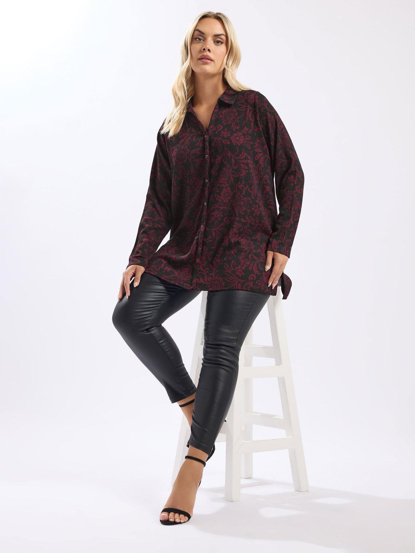 Image 3 of 4 of Yours Curve Floral Textured Shirt - Black