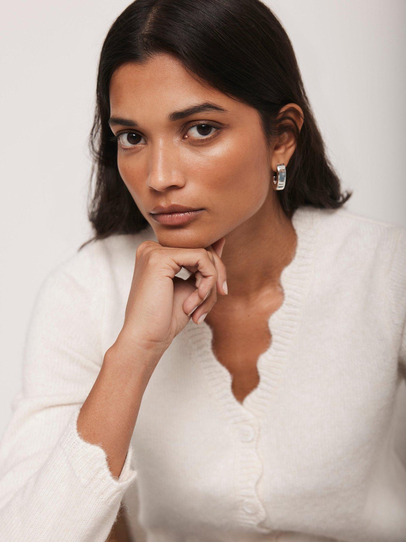  image of mint-velvet-cosy-scallop-cardigan-cream