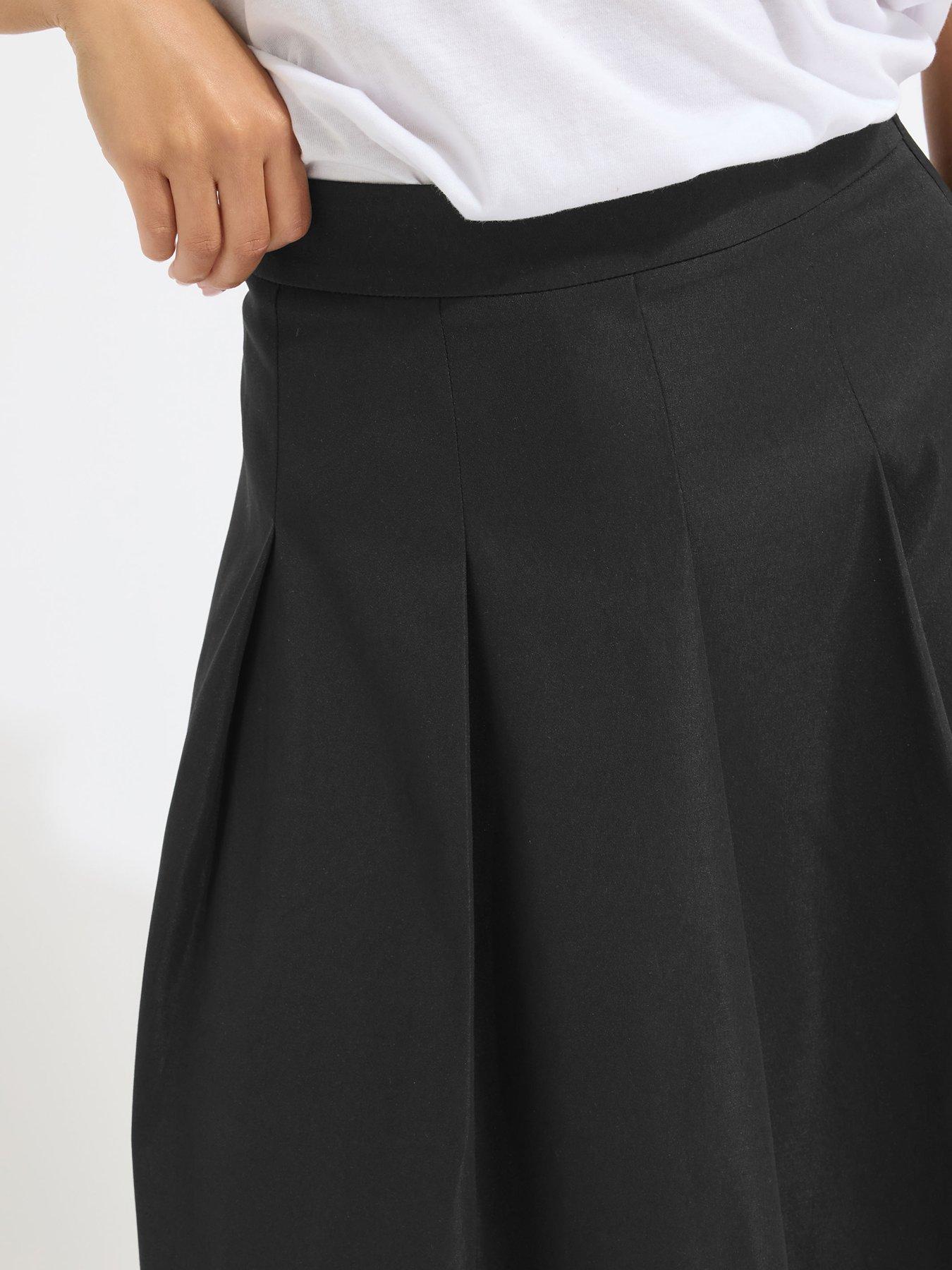 Image 4 of 4 of PixieGirl Petite Pleated Full Midaxi Skirt - Black