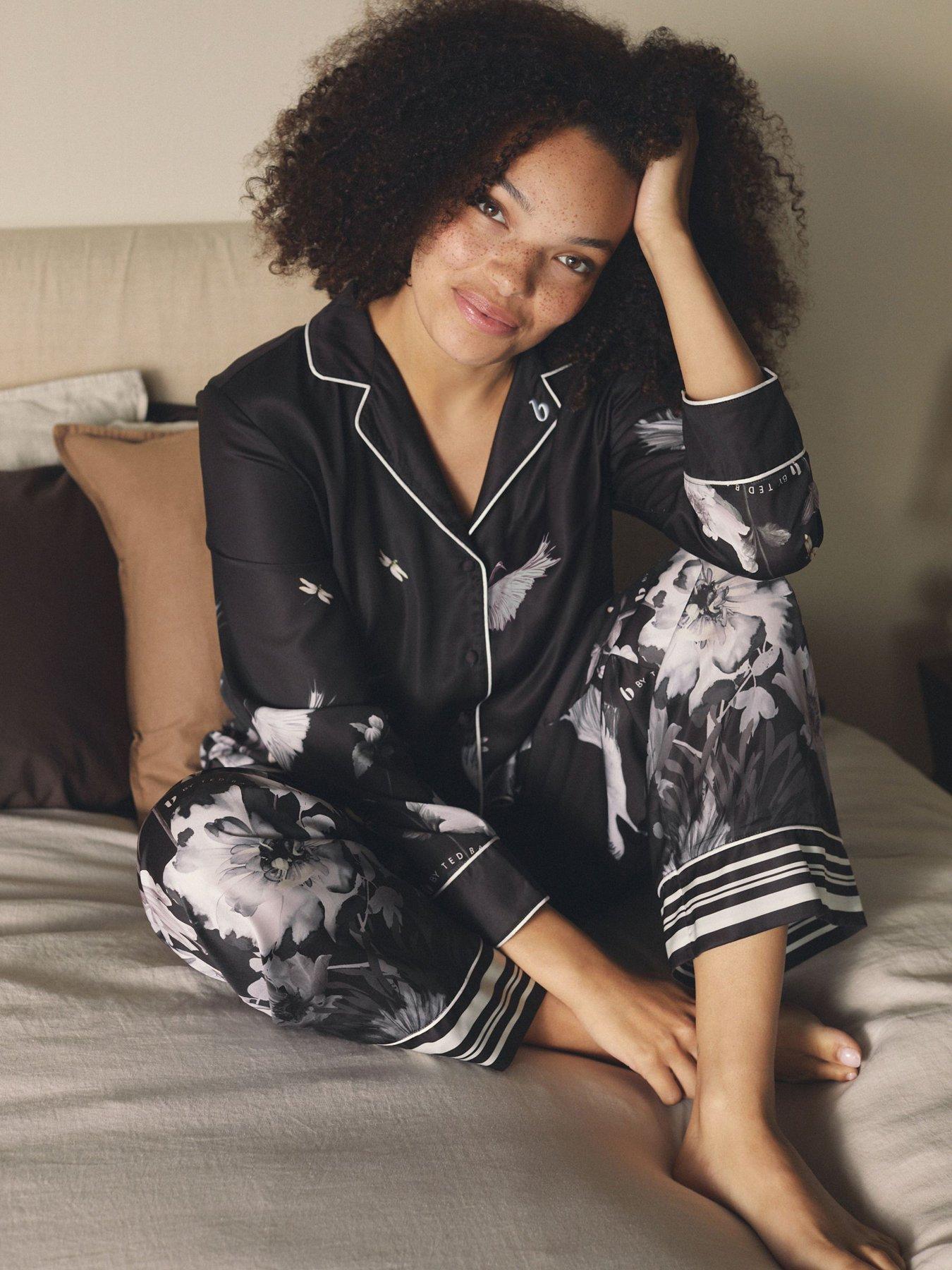 Image 3 of 7 of B By Ted Baker Print Through Satin Pyjama - Black