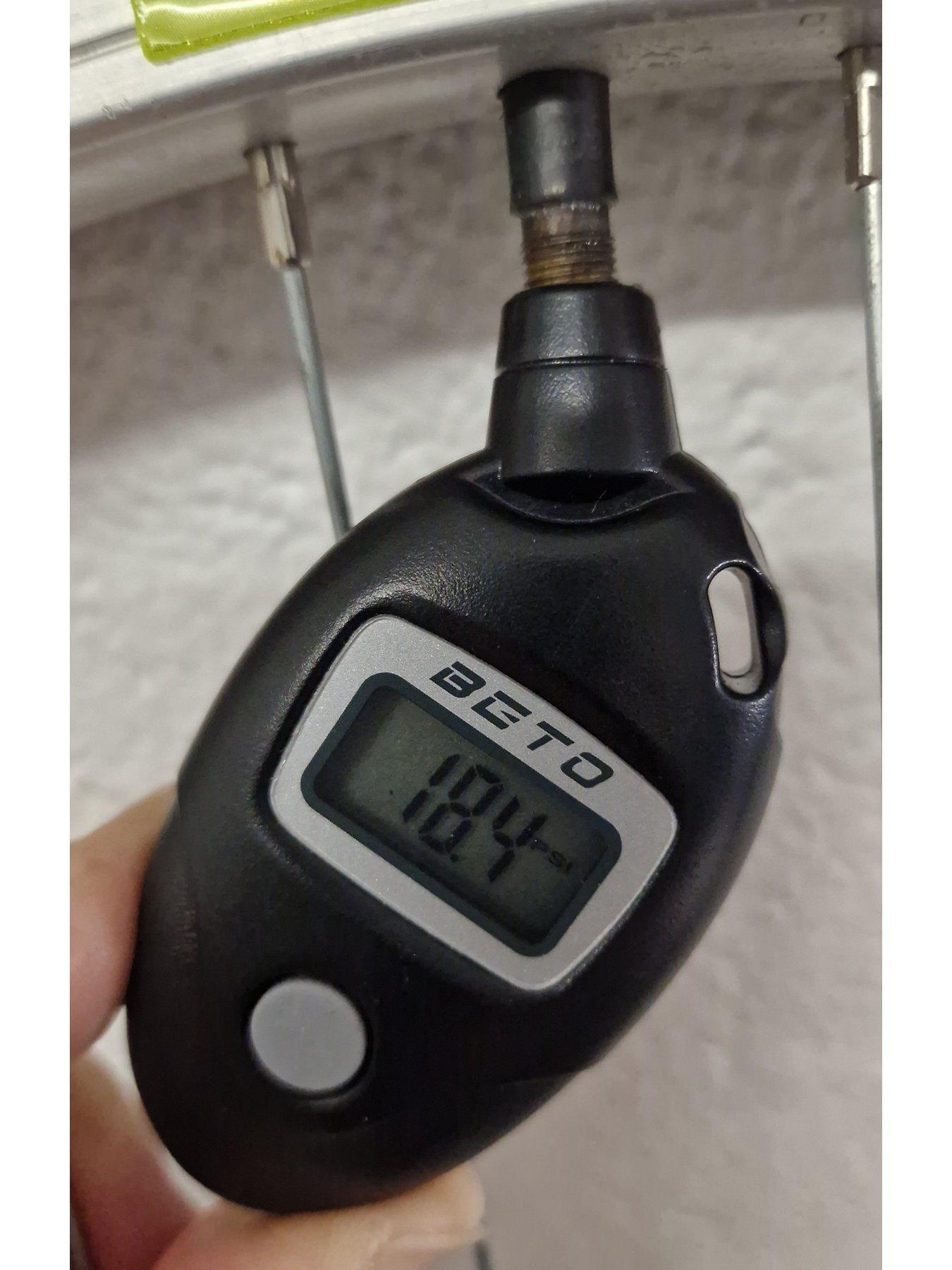  image of awe-electronic-digital-tyre-pressure-monitor-160psi-schriederpresta-valves-ideal-for-bikes-cars-motor-bikes-scooters-auto-off-driveride-safe