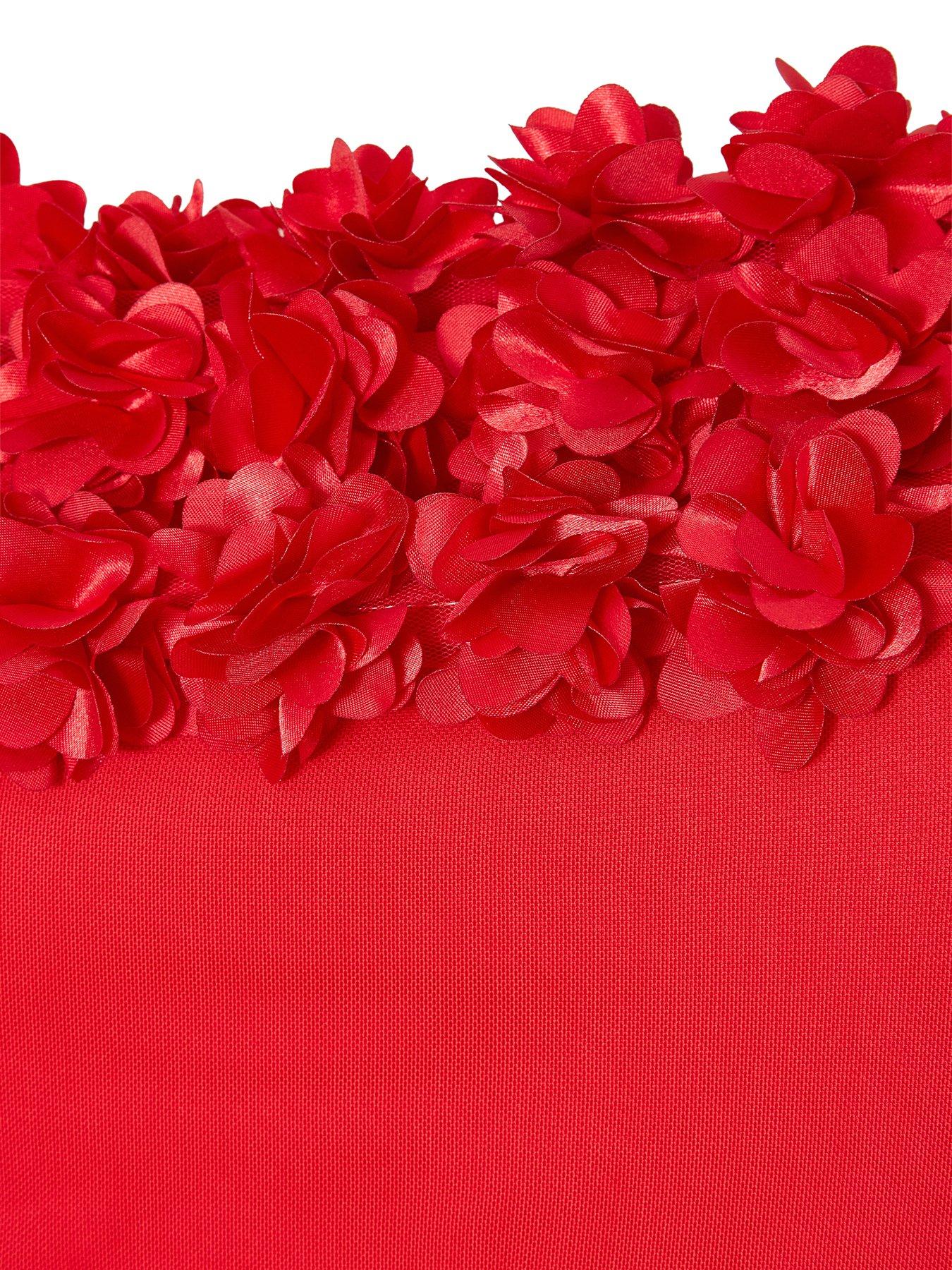 Image 6 of 6 of Quiz Curve Red Floral Bardot Midaxi Dress