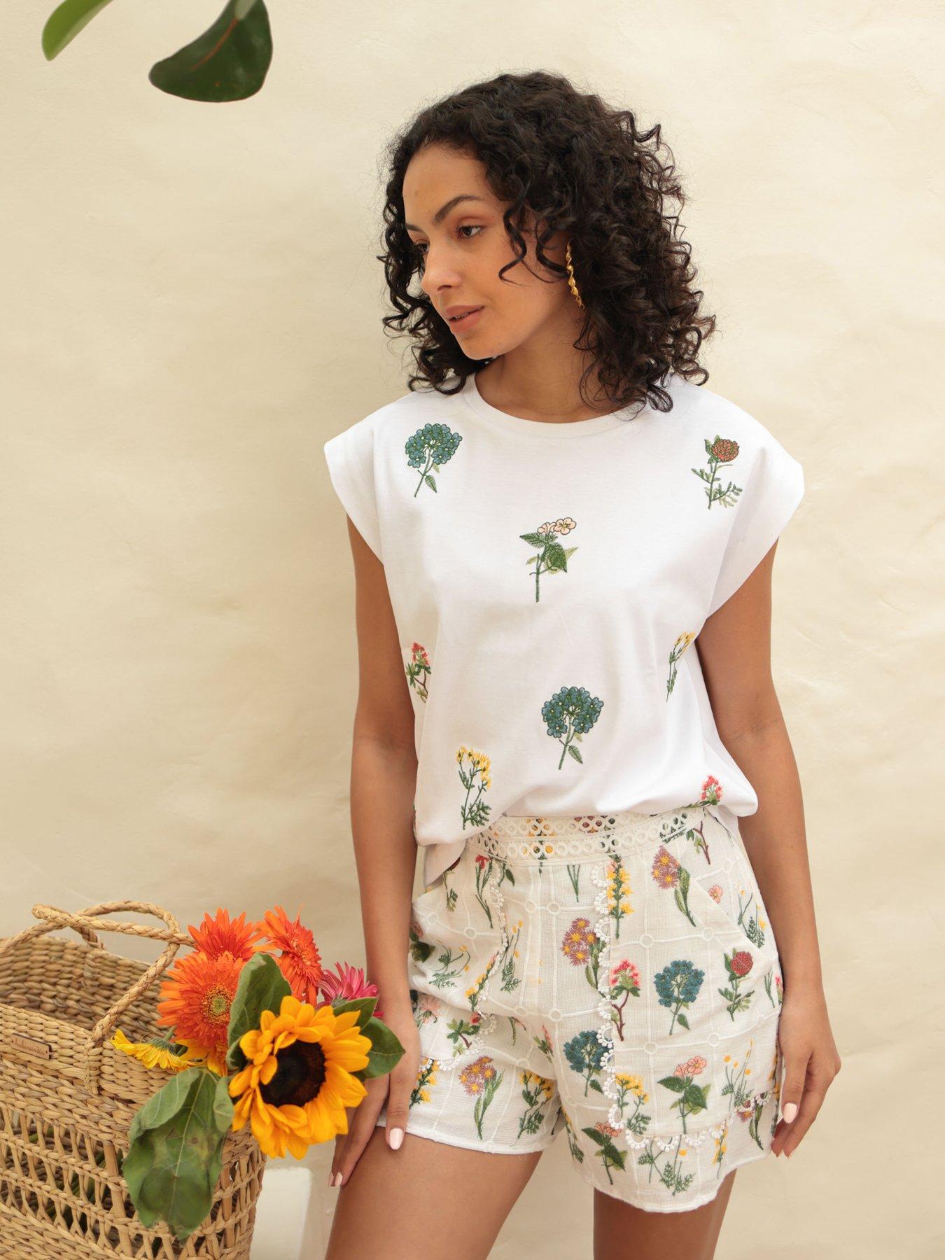 Emily Lovelock Maisie Embroidered Vest - White
