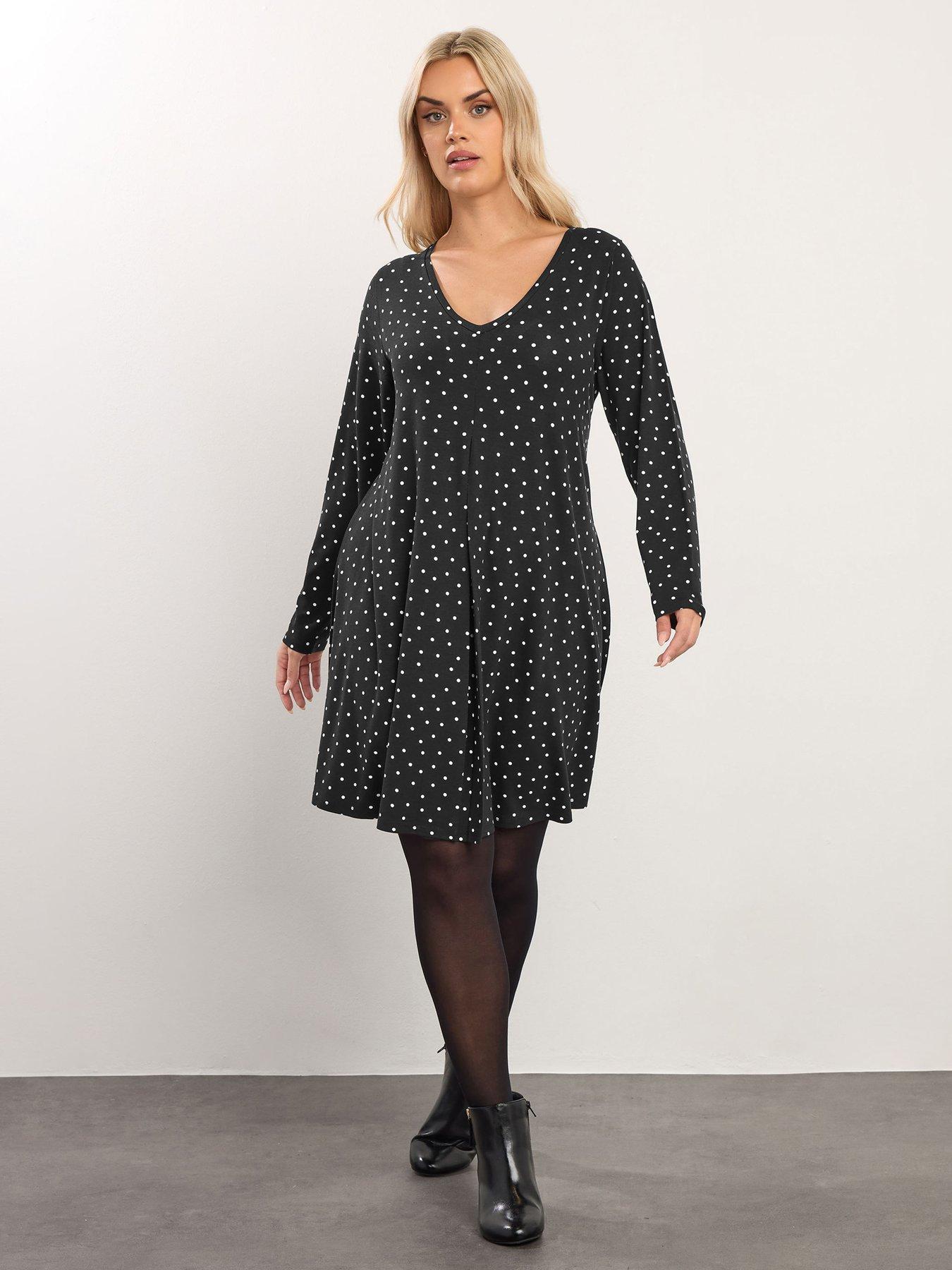  image of yours-curve-pleat-front-dress-black