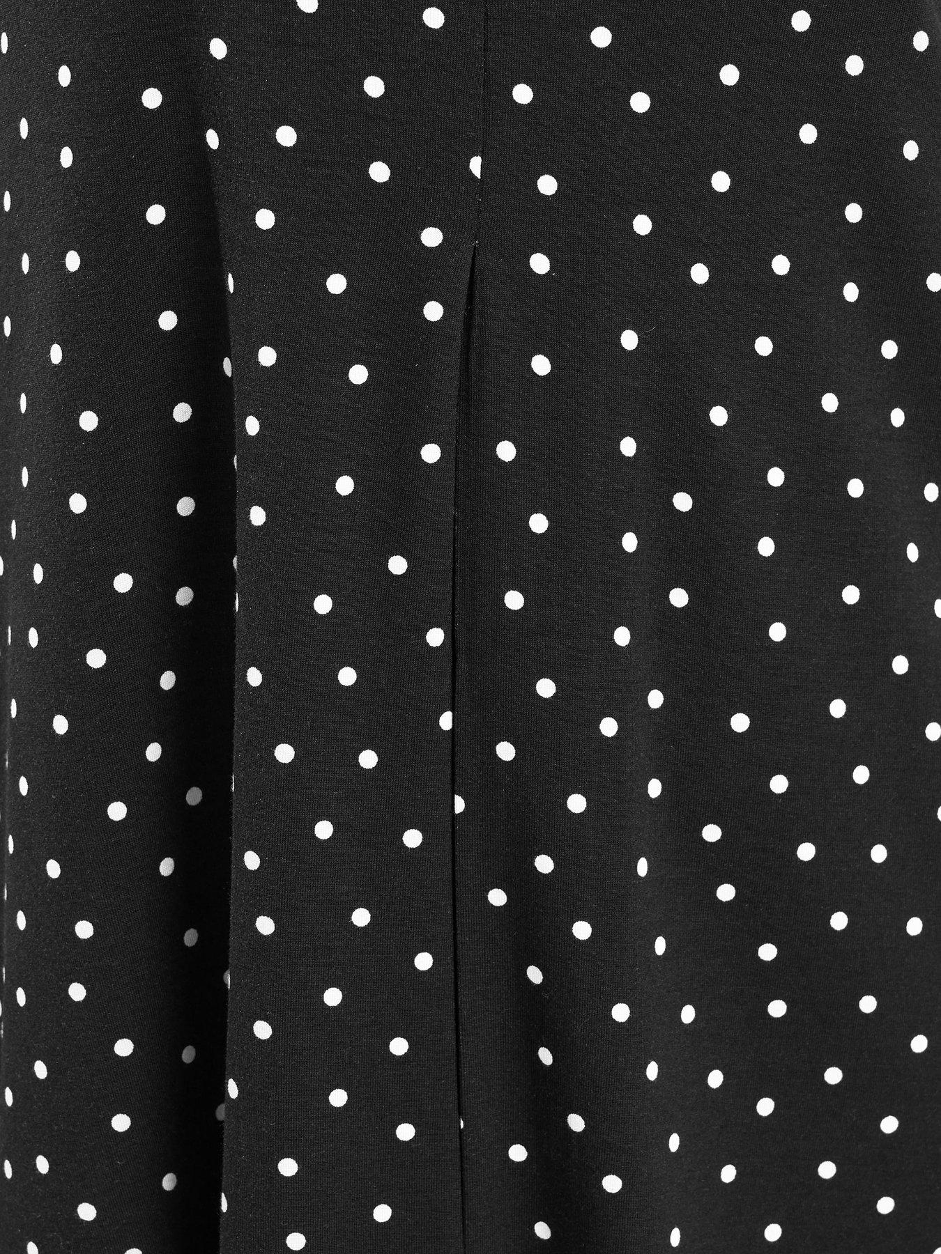  image of yours-curve-pleat-front-dress-black