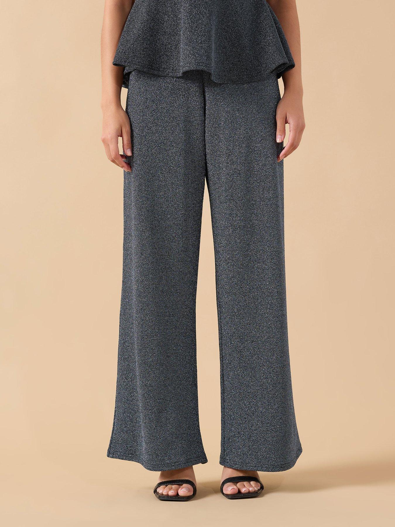 PixieGirl Petite Textured Wide Leg Trouser - Black