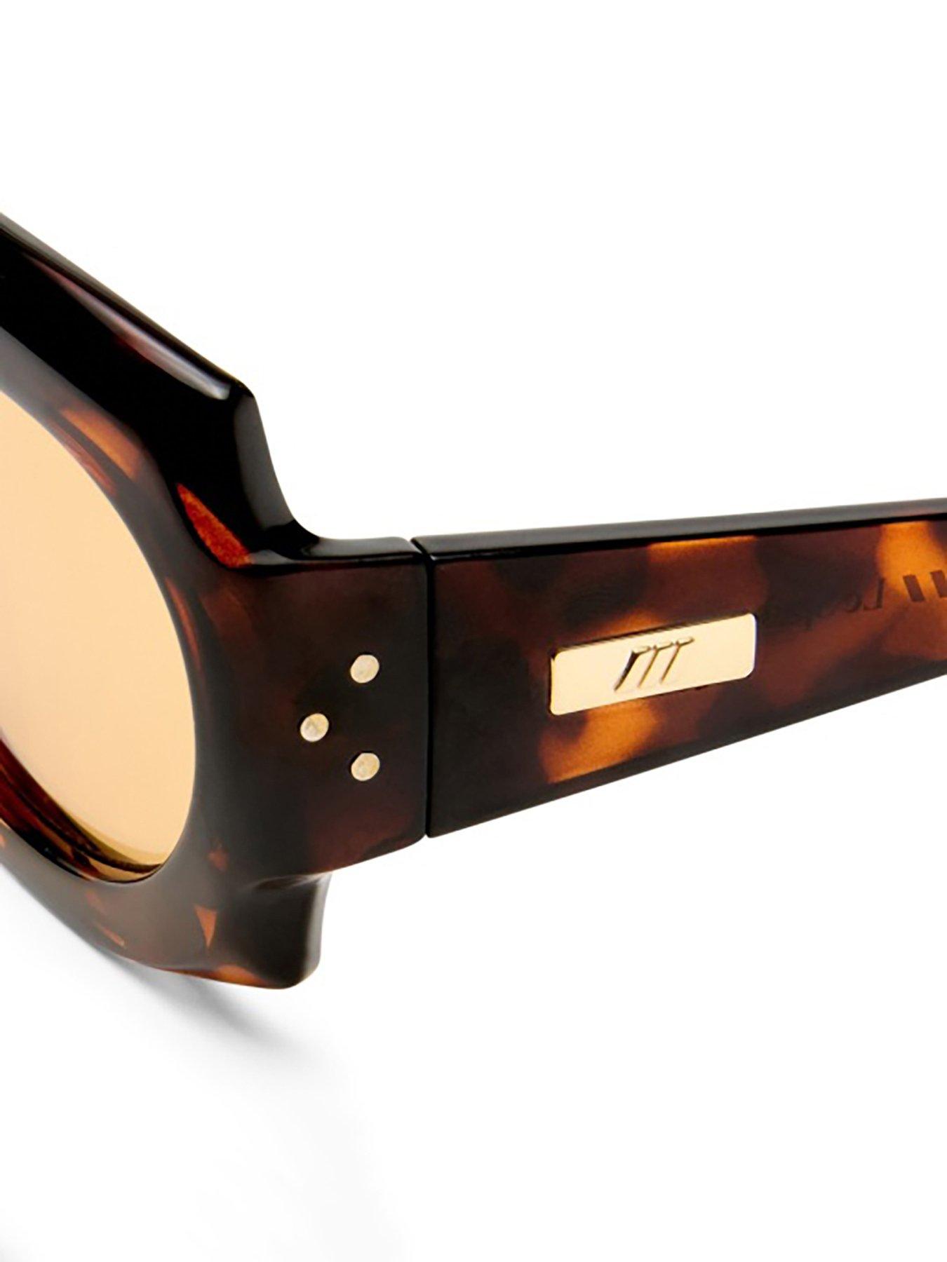 Image 4 of 6 of LE SPECS Loveliness Square Sunglasses - Tort