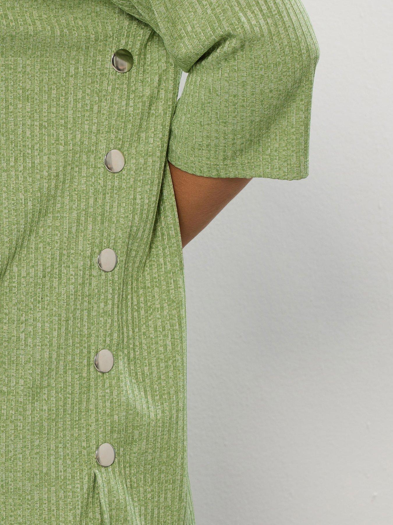 Image 4 of 4 of Yours Curve Side Button Ribbed Top - Green