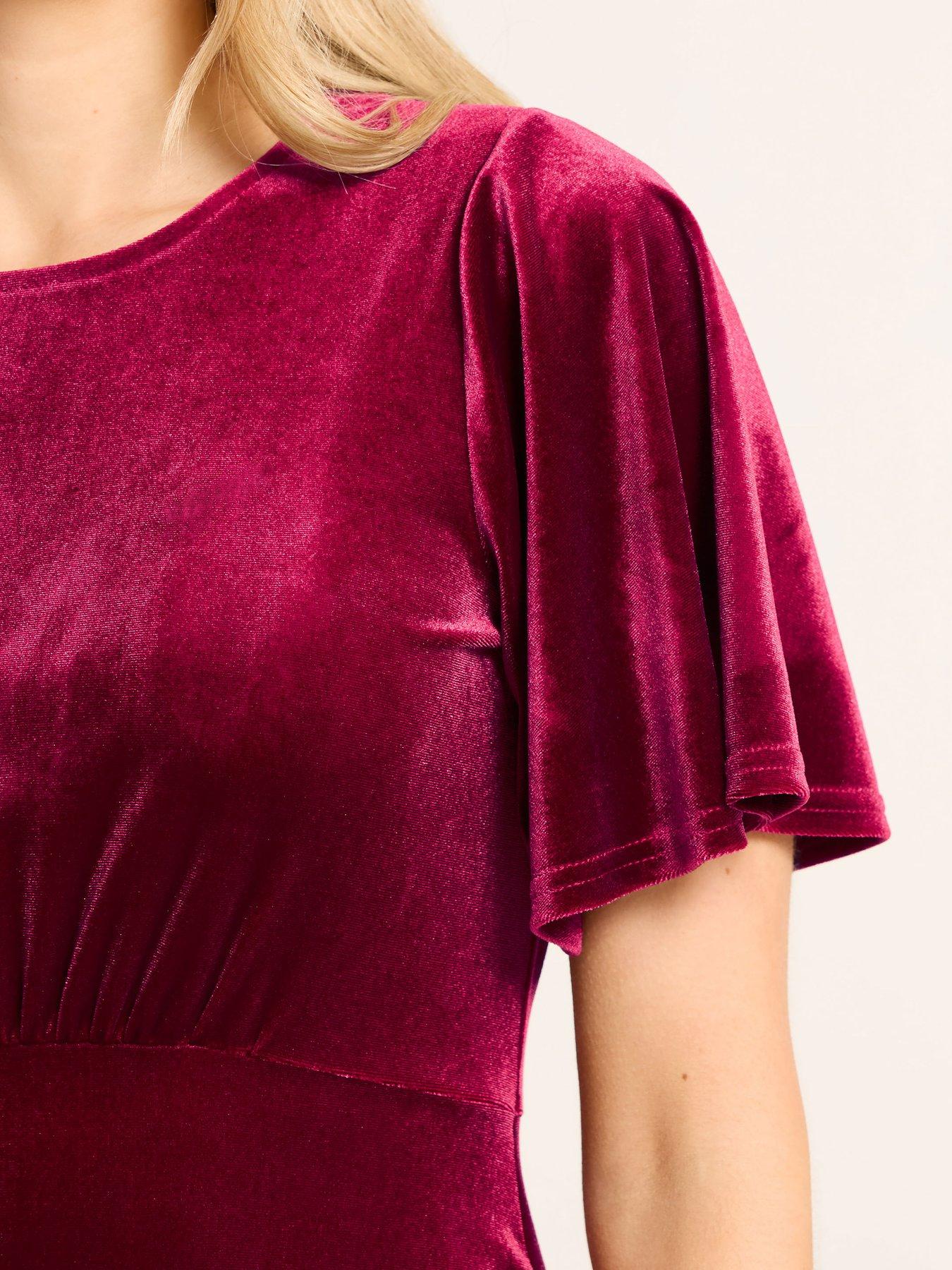 Image 4 of 4 of Long Tall Sally Angel Sleeve Velour Midi Dress - Red