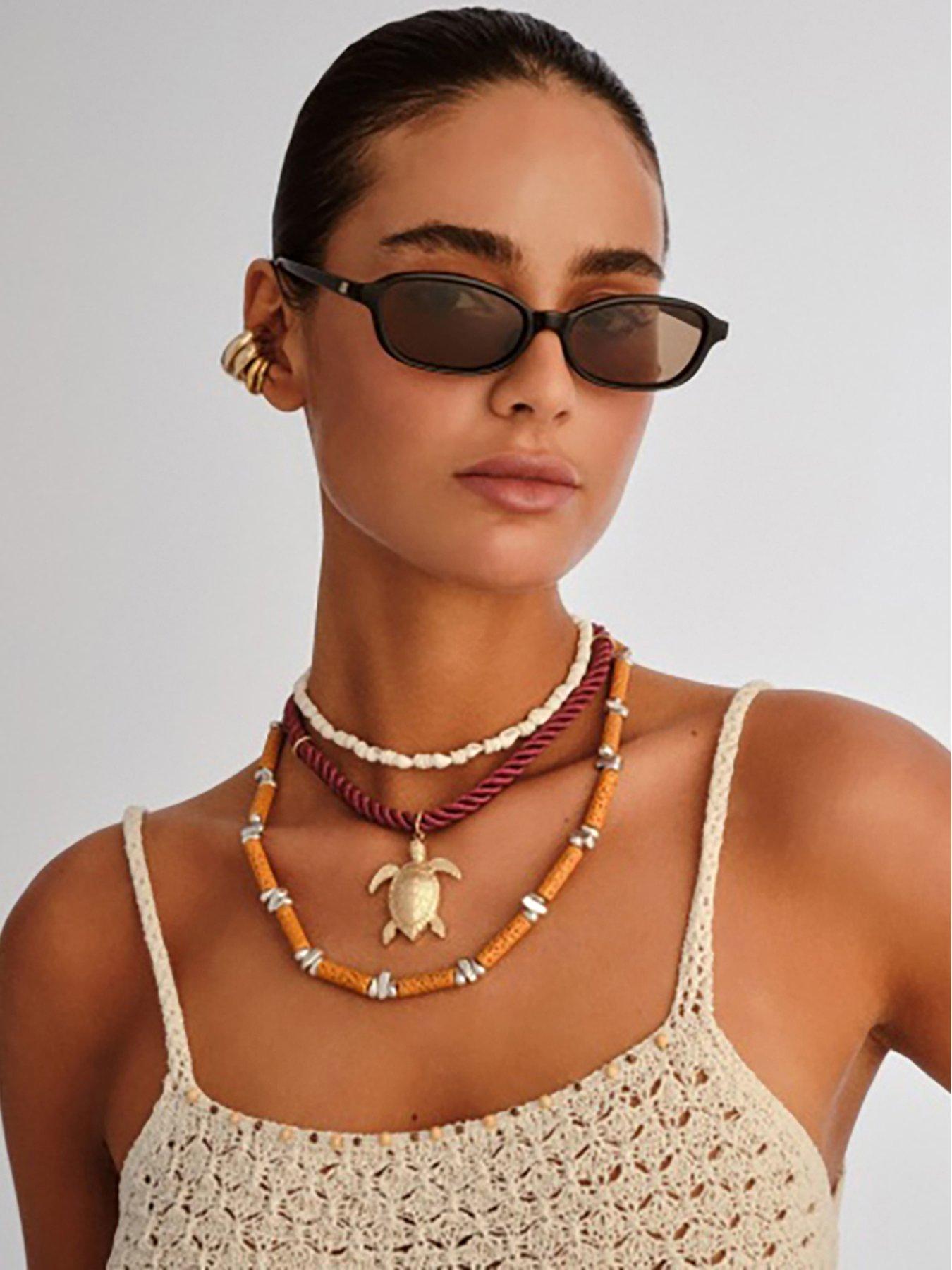 Image 5 of 6 of LE SPECS Honey Pot Rectangle Sunglasses - Black