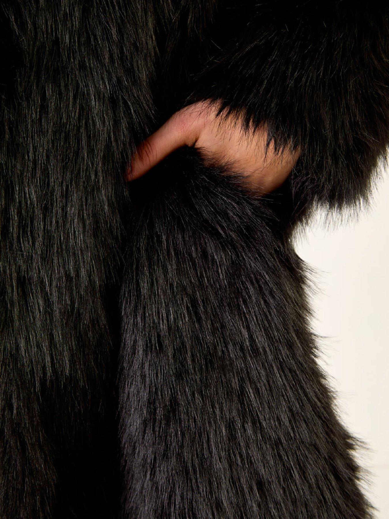  image of roman-premium-faux-fur-coat-black